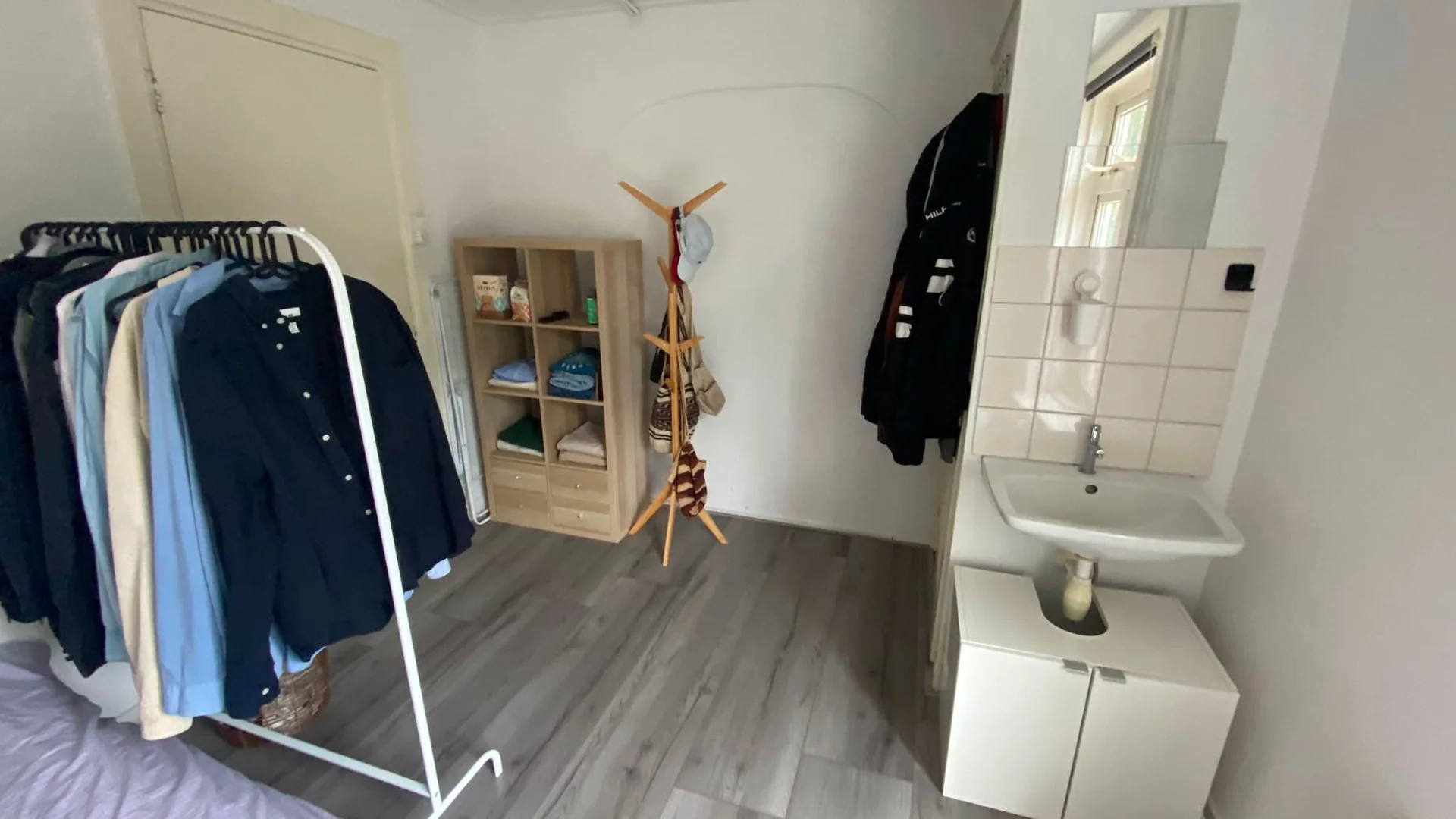 geblurde versie van de foto als achtergrond
