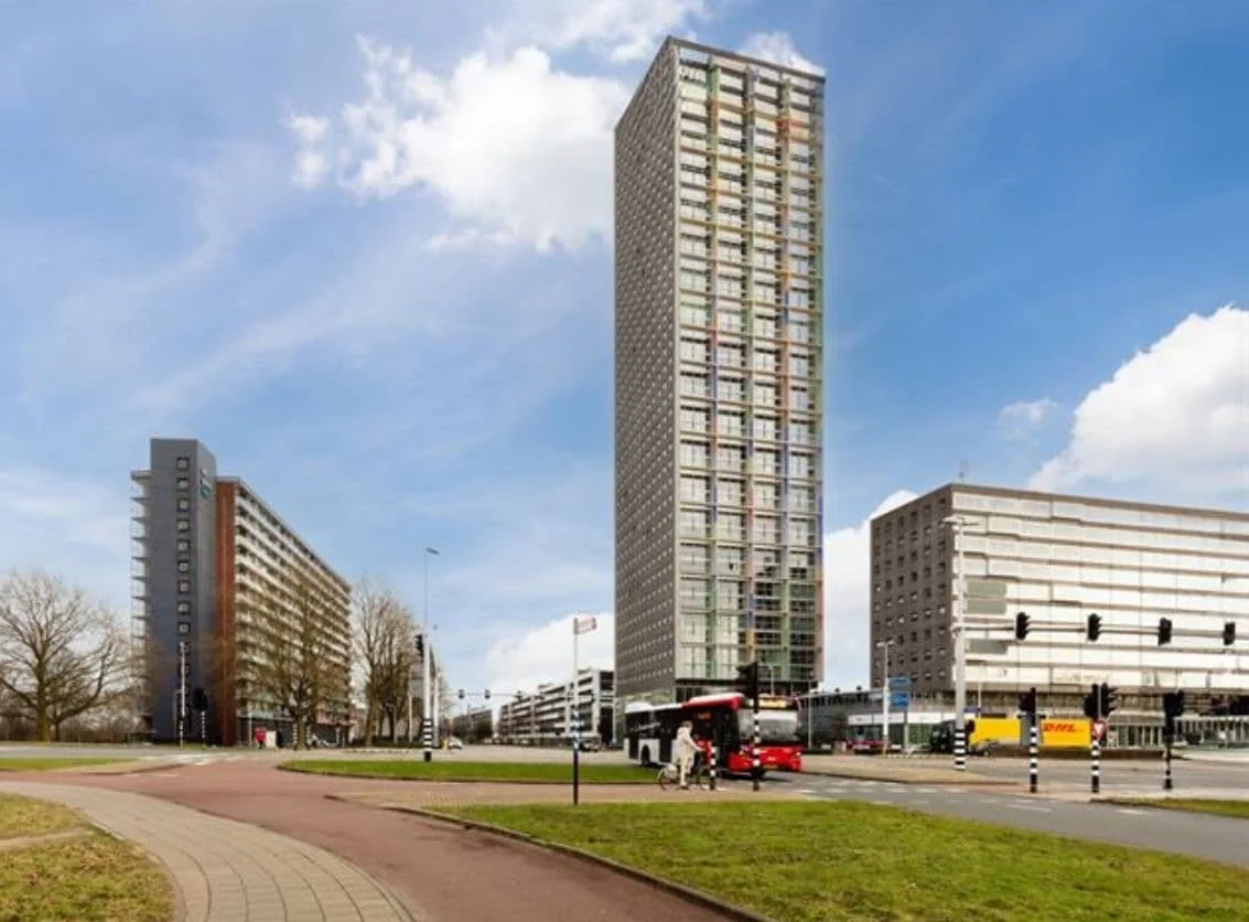 geblurde versie van de foto als achtergrond