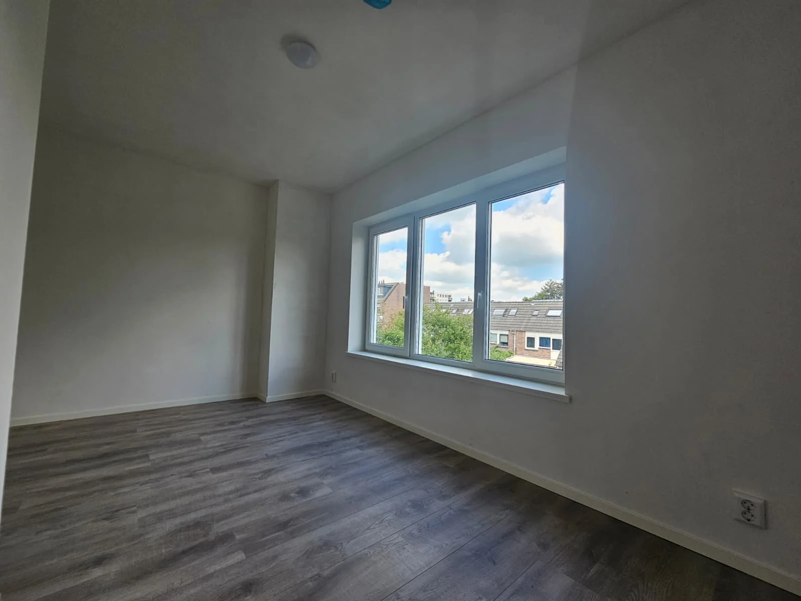Foto van de Kamer gelegen aan de Friesestraatweg in Groningen