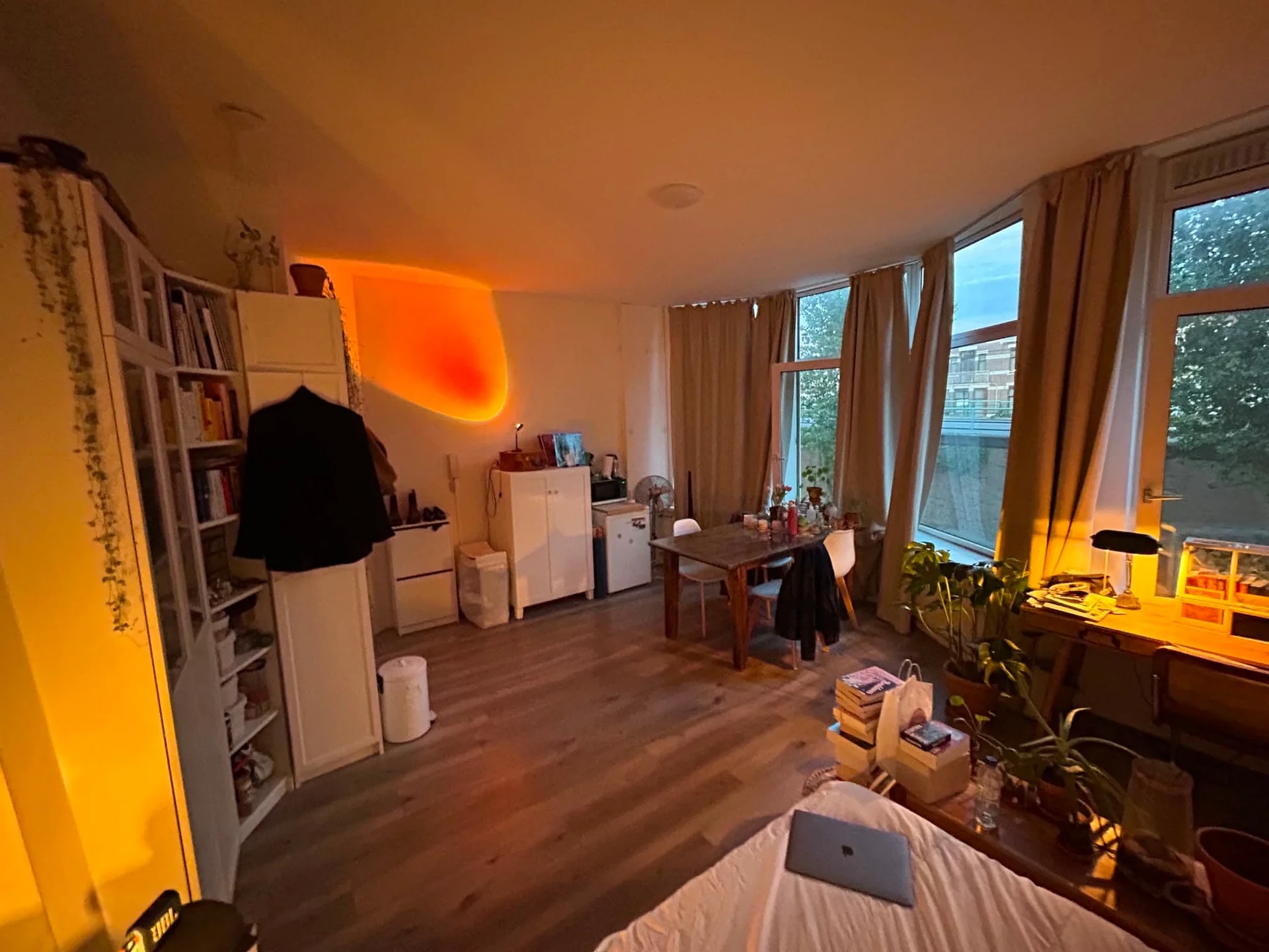 Foto van de Kamer gelegen aan de Weteringkade in Den Haag
