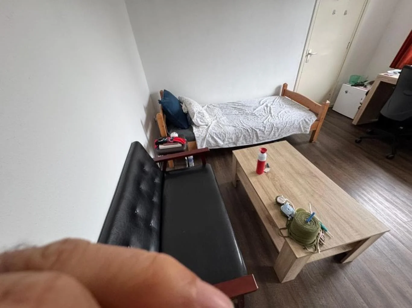 geblurde versie van de foto als achtergrond