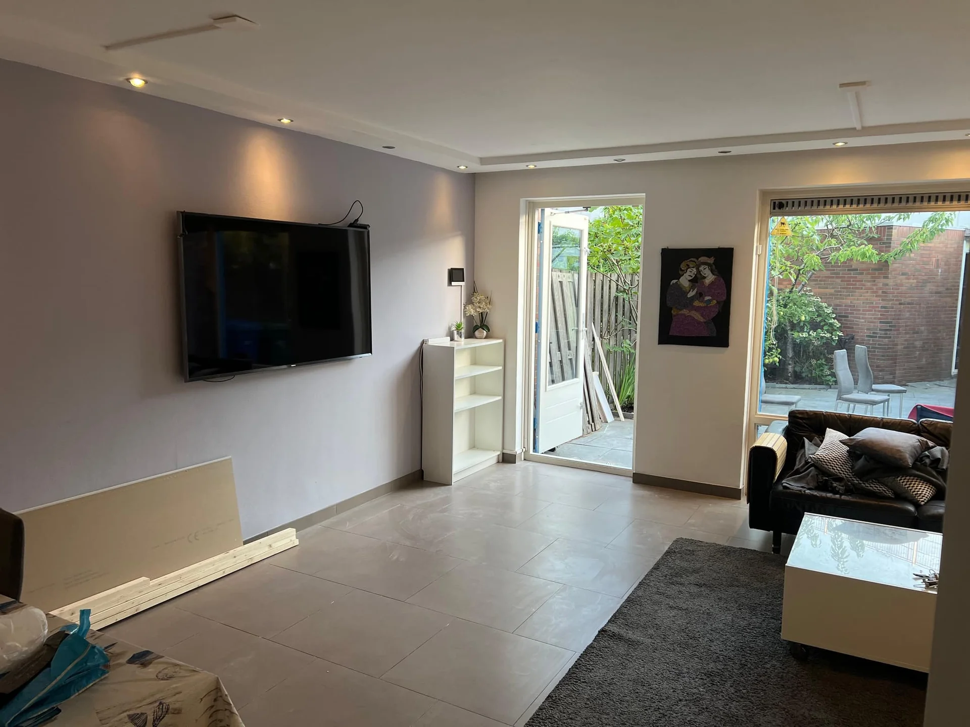 Foto van de Kamer gelegen aan de Van Poeljeweg in Rotterdam