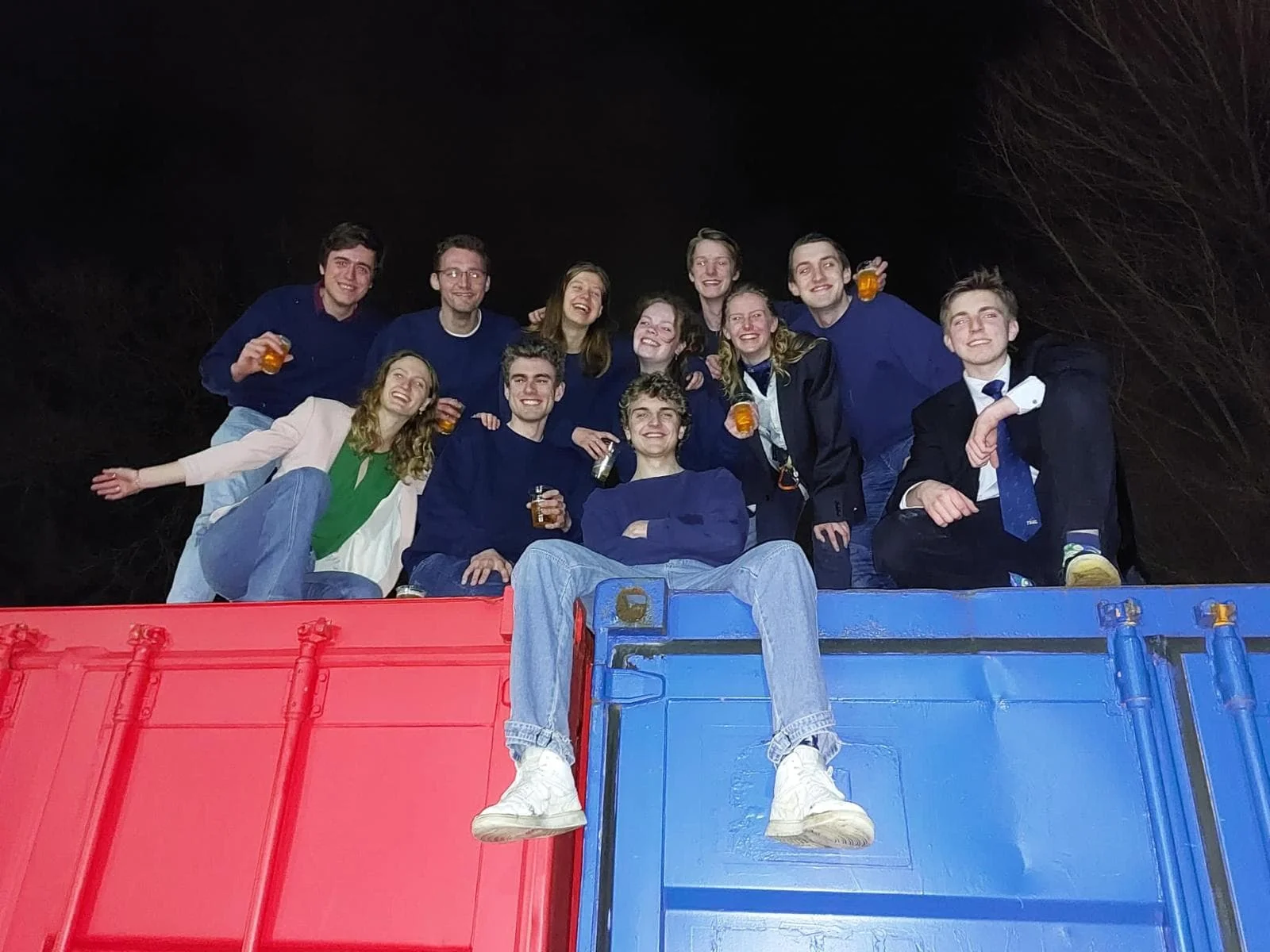 geblurde versie van de foto als achtergrond