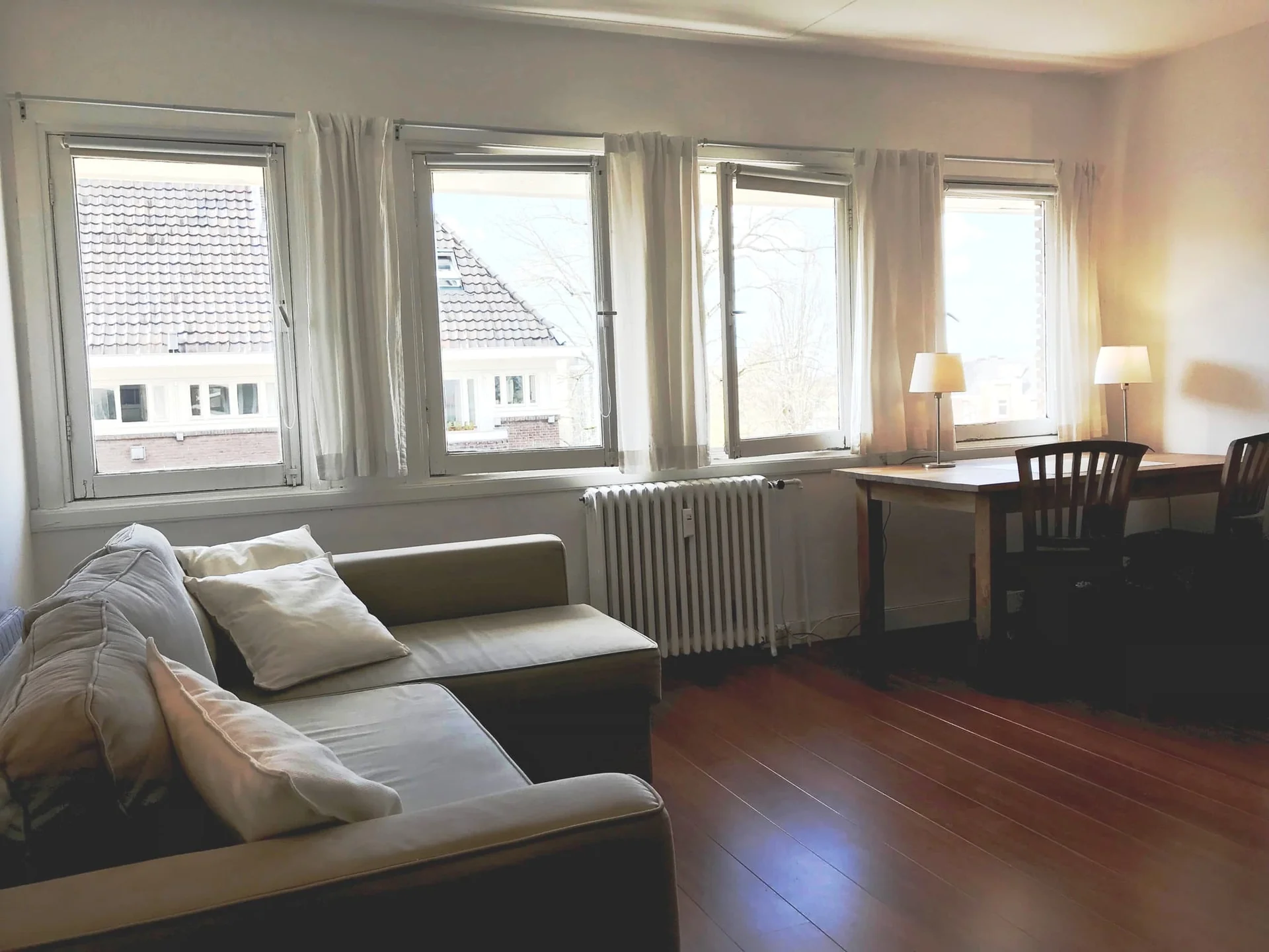 geblurde versie van de foto als achtergrond
