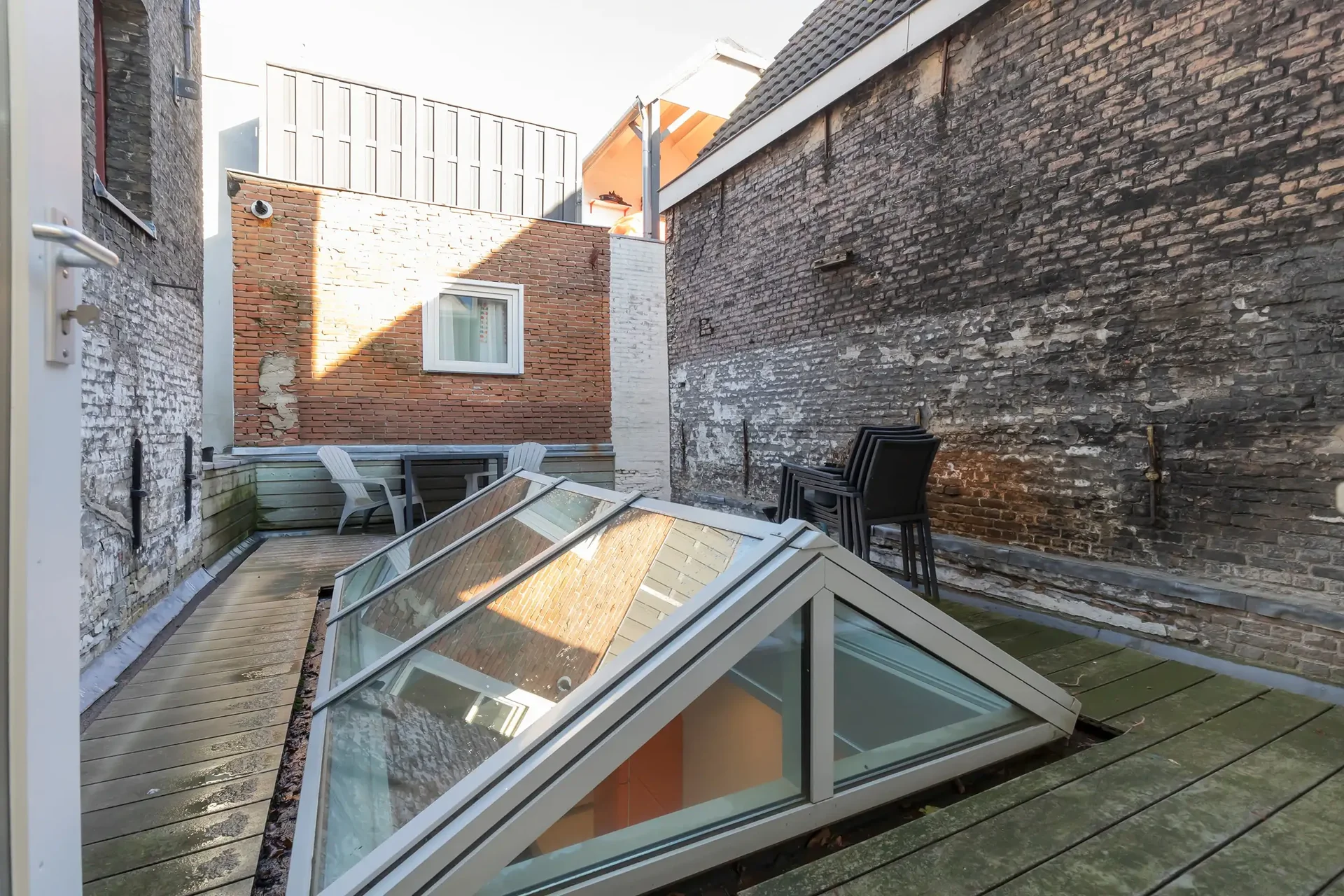 geblurde versie van de foto als achtergrond