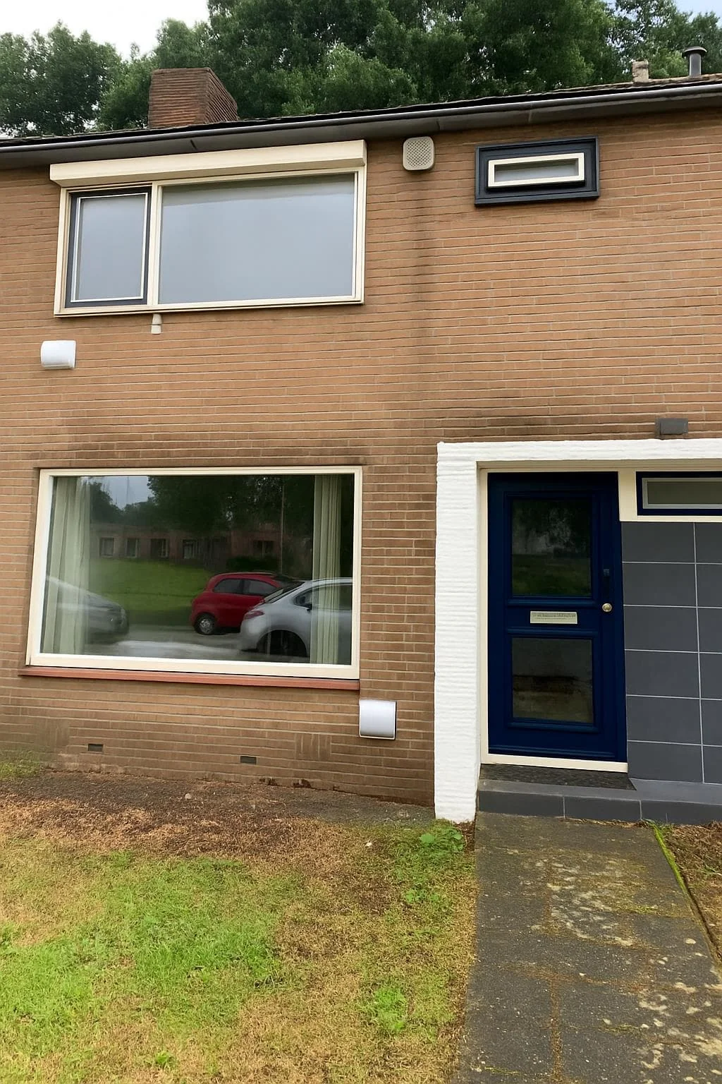 geblurde versie van de foto als achtergrond