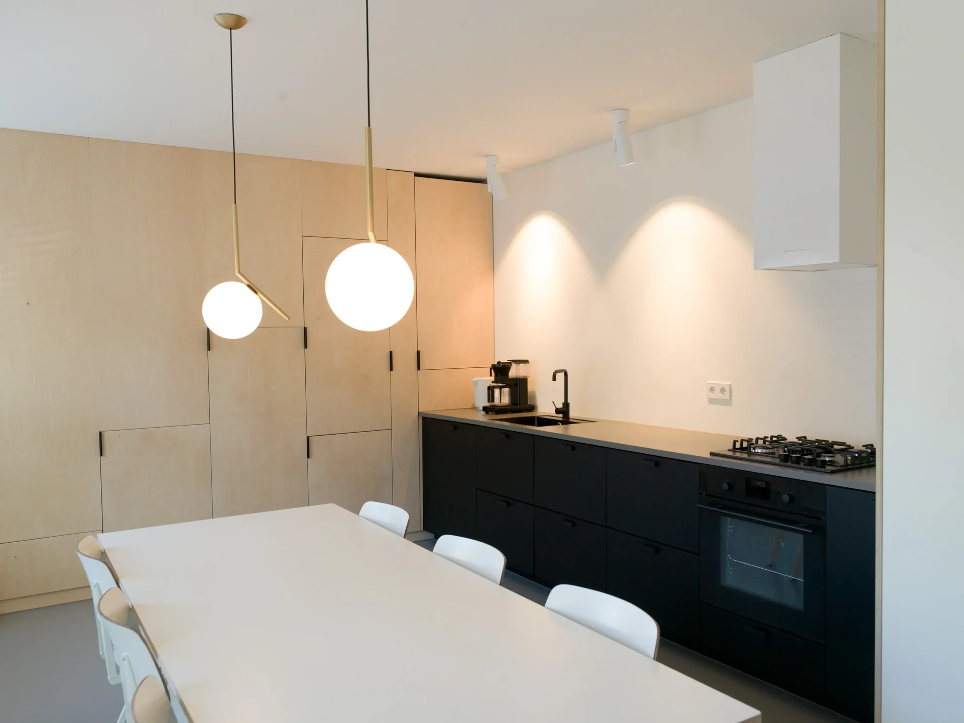 Foto van de Appartement gelegen aan de Azaleastraat in Amsterdam