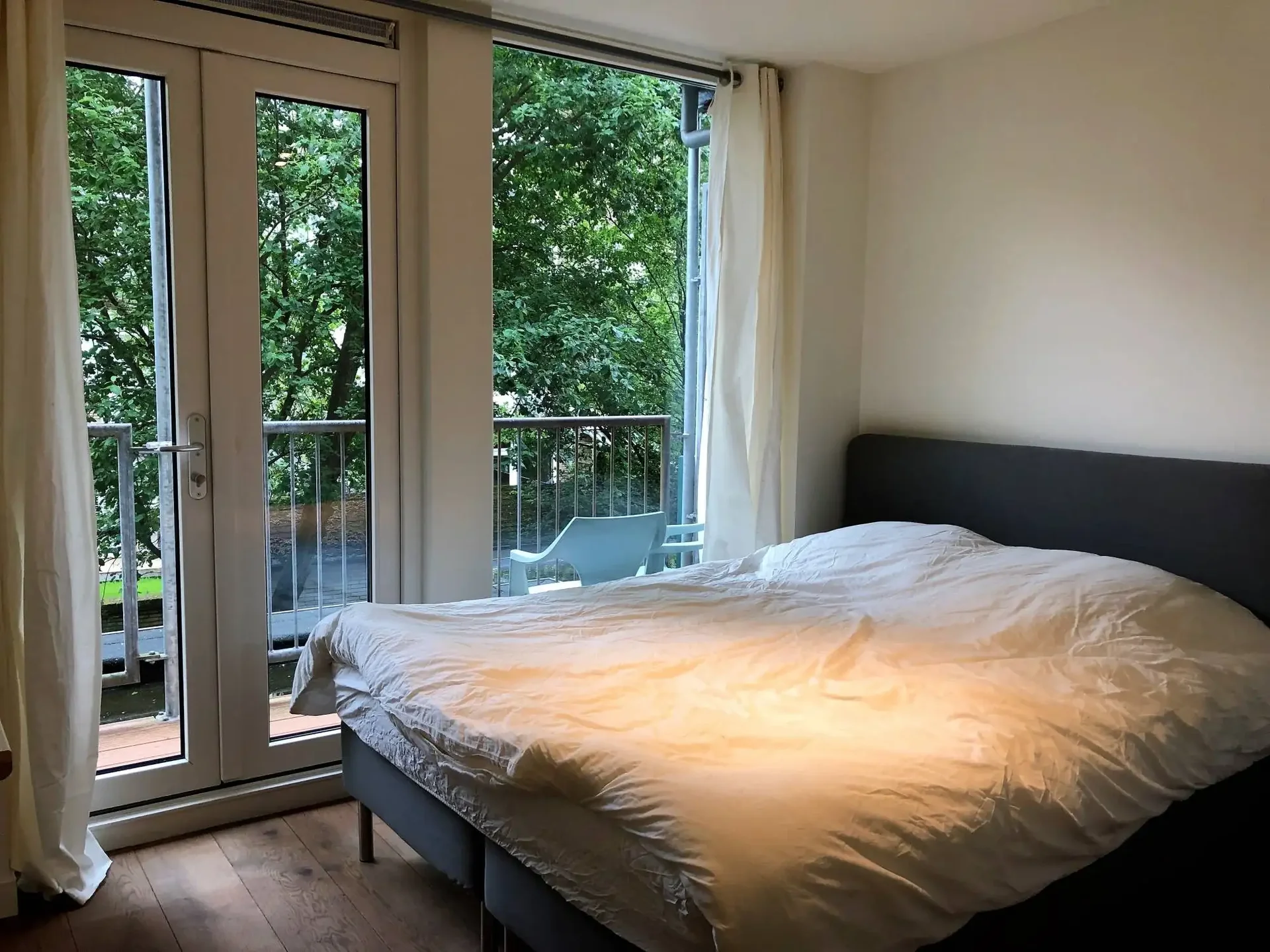 Foto van de Appartement gelegen aan de Esmoreitstraat in Amsterdam