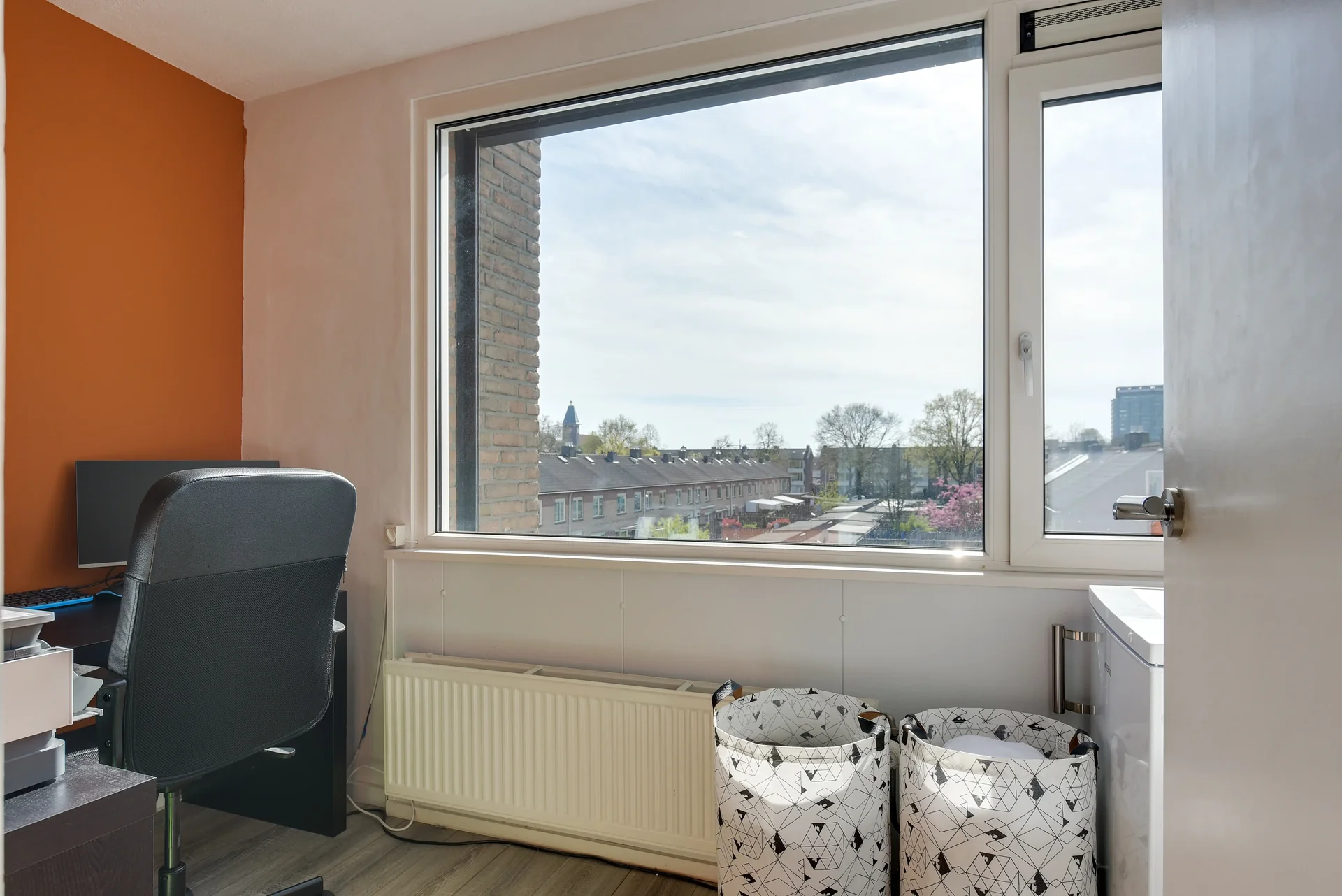 geblurde versie van de foto als achtergrond