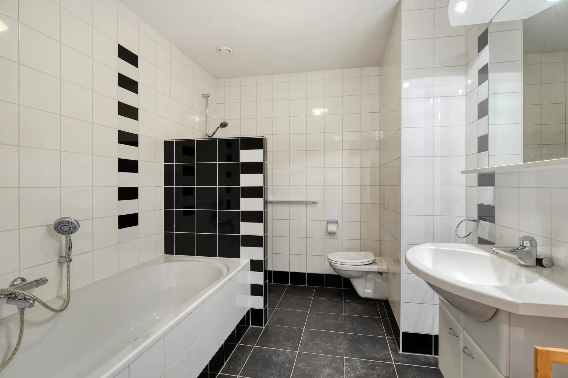 Foto van de Appartement gelegen aan de Hoofdweg in Nieuw-Vennep