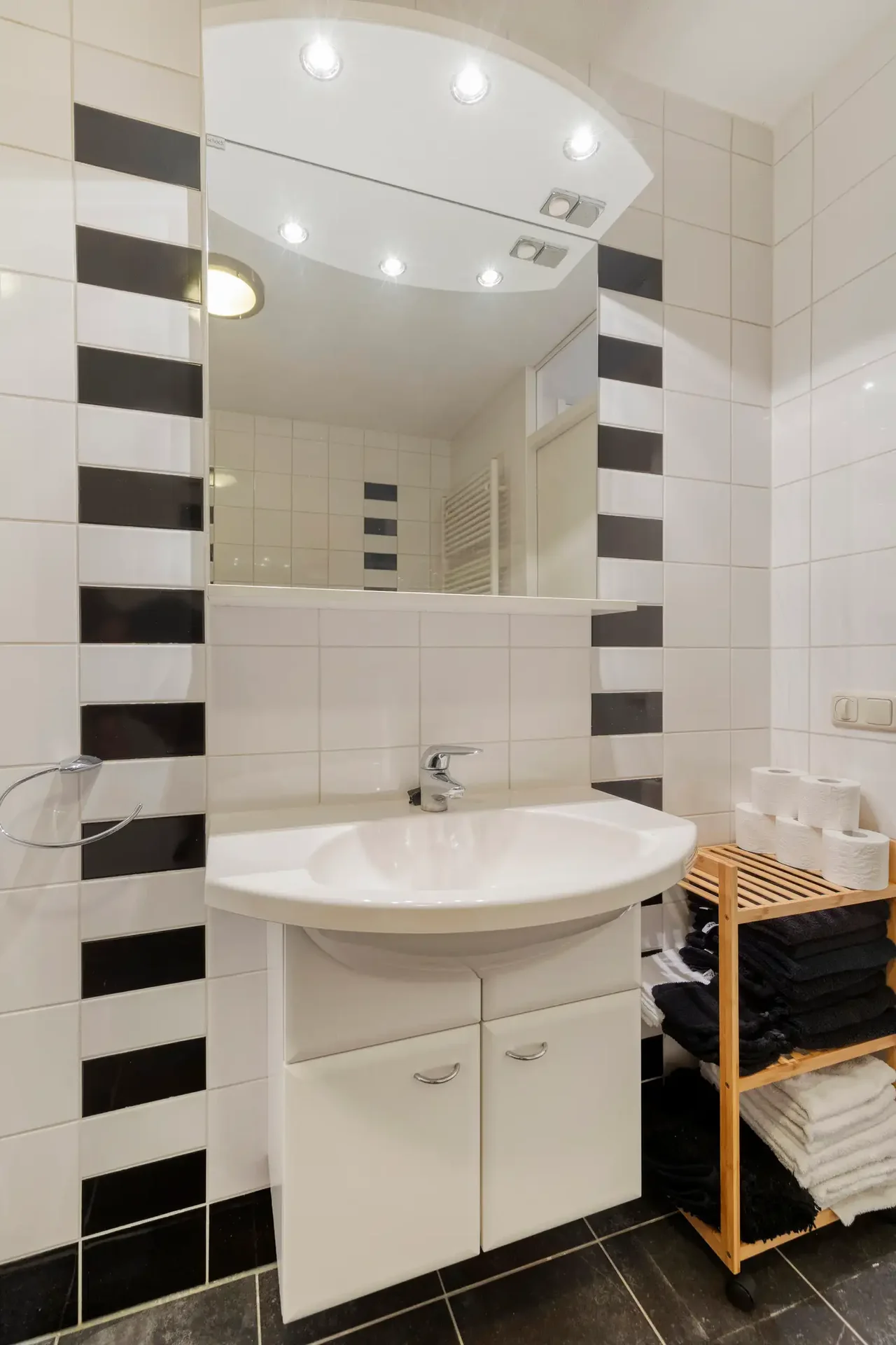 Foto van de Appartement gelegen aan de Hoofdweg in Nieuw-Vennep