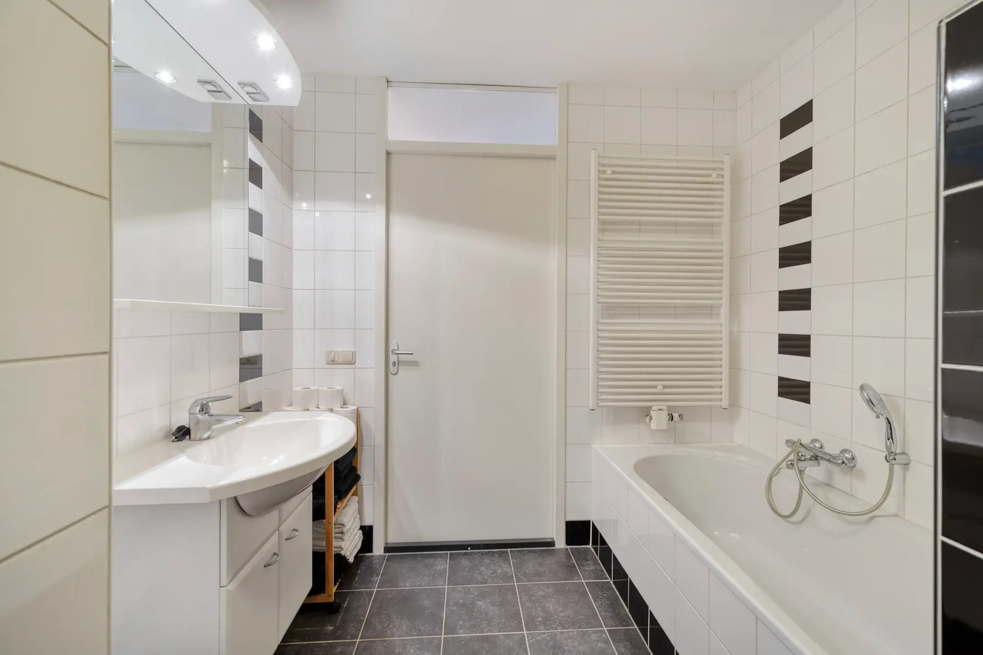 Foto van de Appartement gelegen aan de Hoofdweg in Nieuw-Vennep
