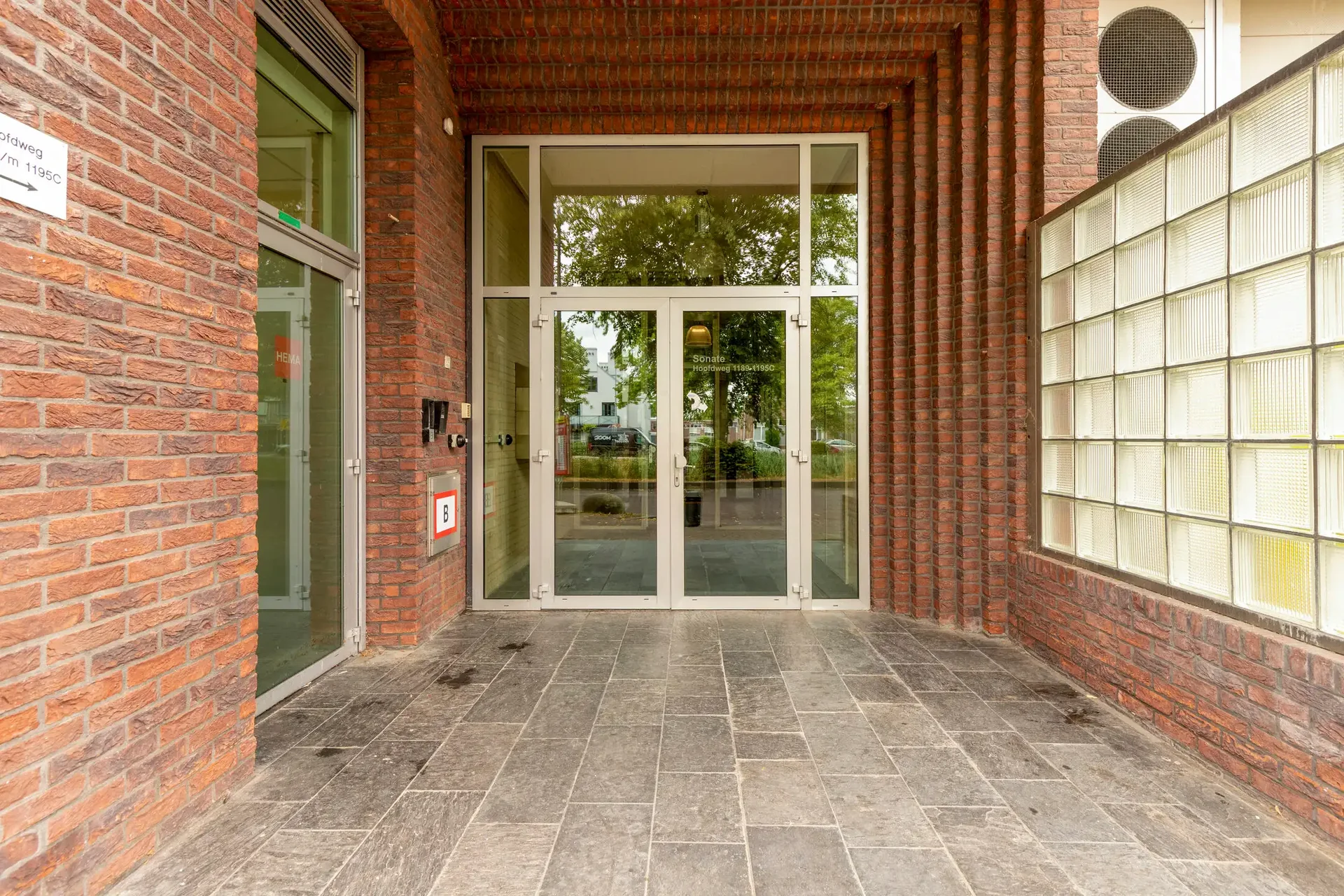 Foto van de Appartement gelegen aan de Hoofdweg in Nieuw-Vennep
