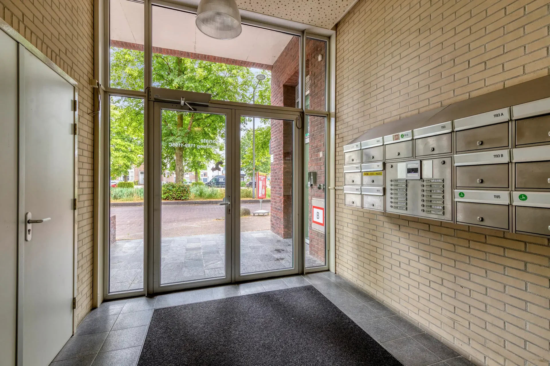 Foto van de Appartement gelegen aan de Hoofdweg in Nieuw-Vennep