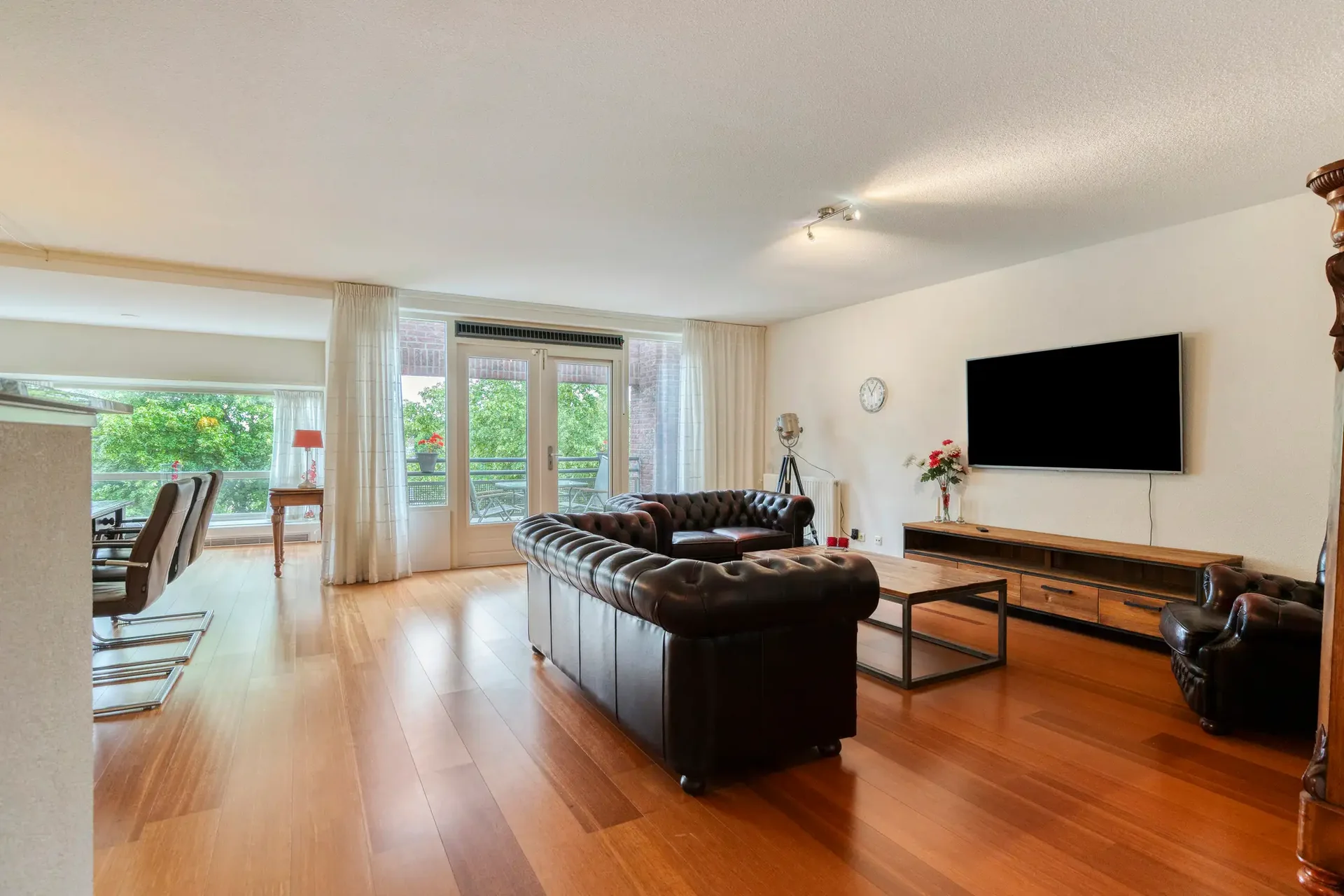 Foto van de Appartement gelegen aan de Hoofdweg in Nieuw-Vennep