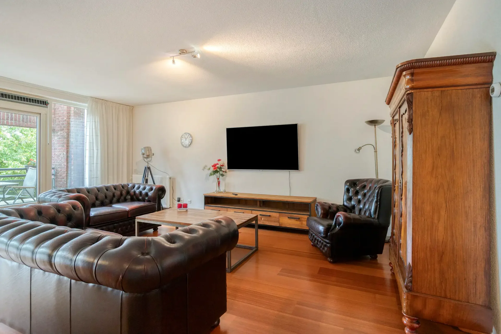 Foto van de Appartement gelegen aan de Hoofdweg in Nieuw-Vennep