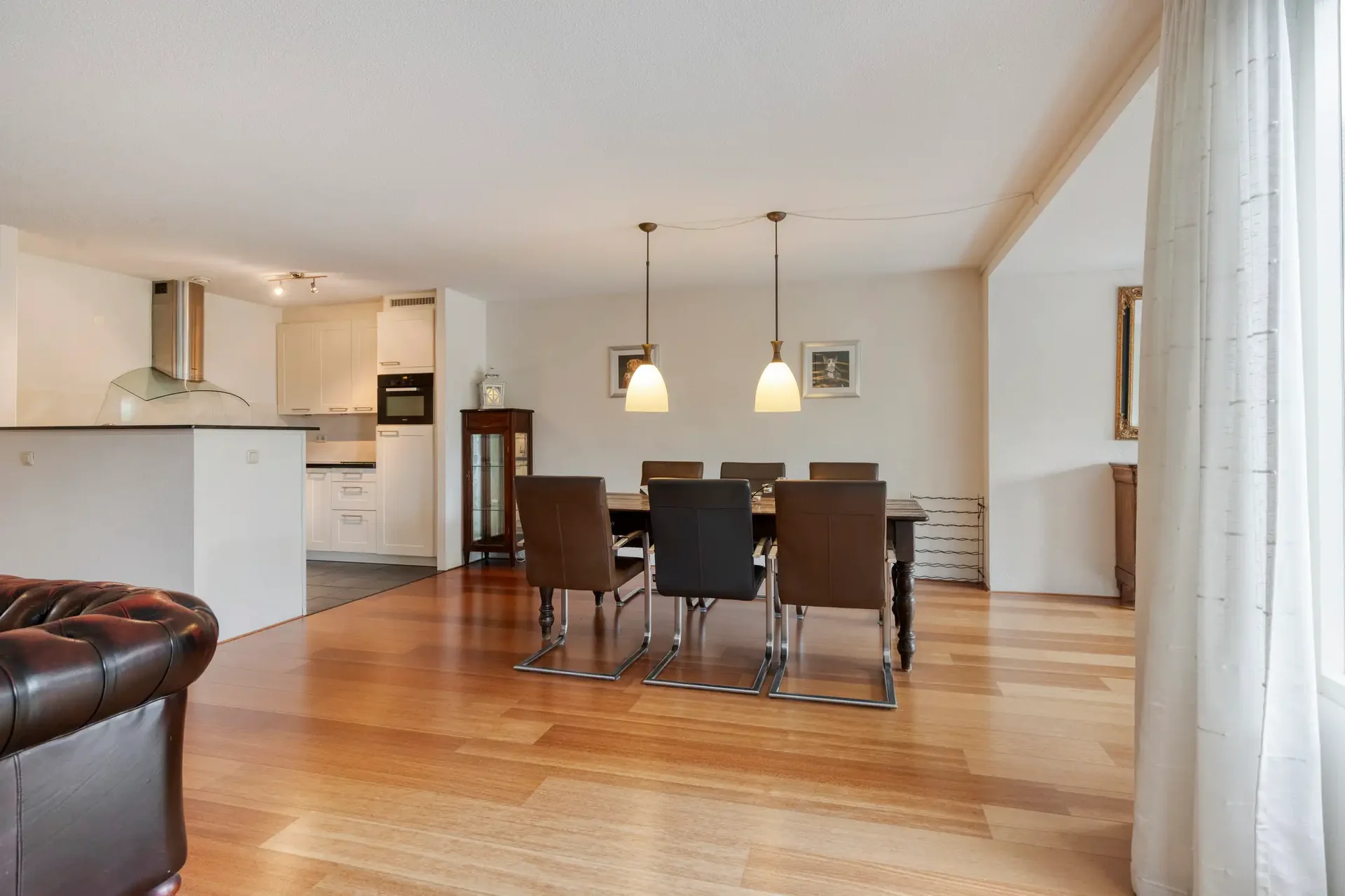 Foto van de Appartement gelegen aan de Hoofdweg in Nieuw-Vennep