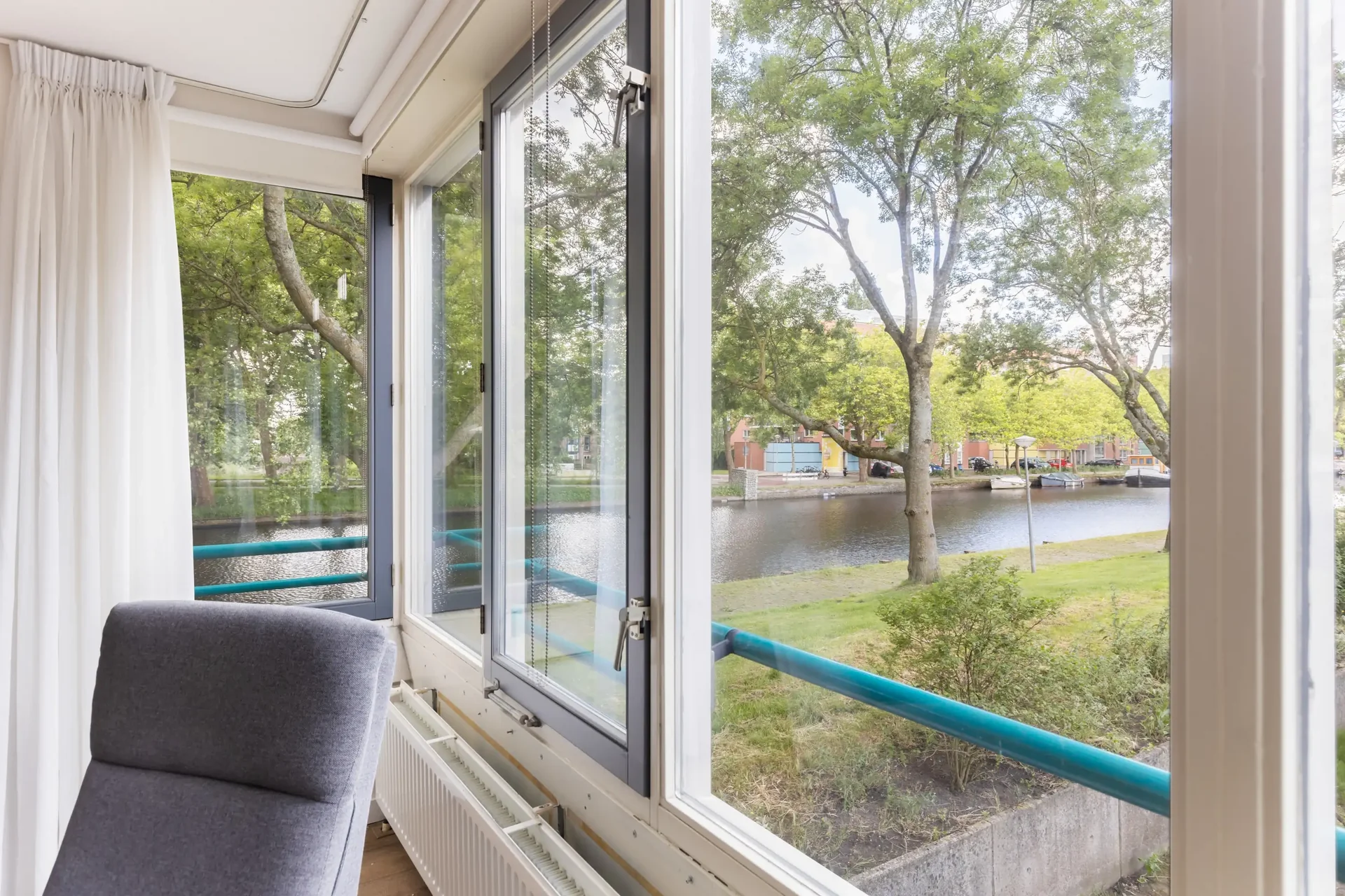 Foto van de Appartement gelegen aan de Cornelis van Rijplantsoen in Amsterdam