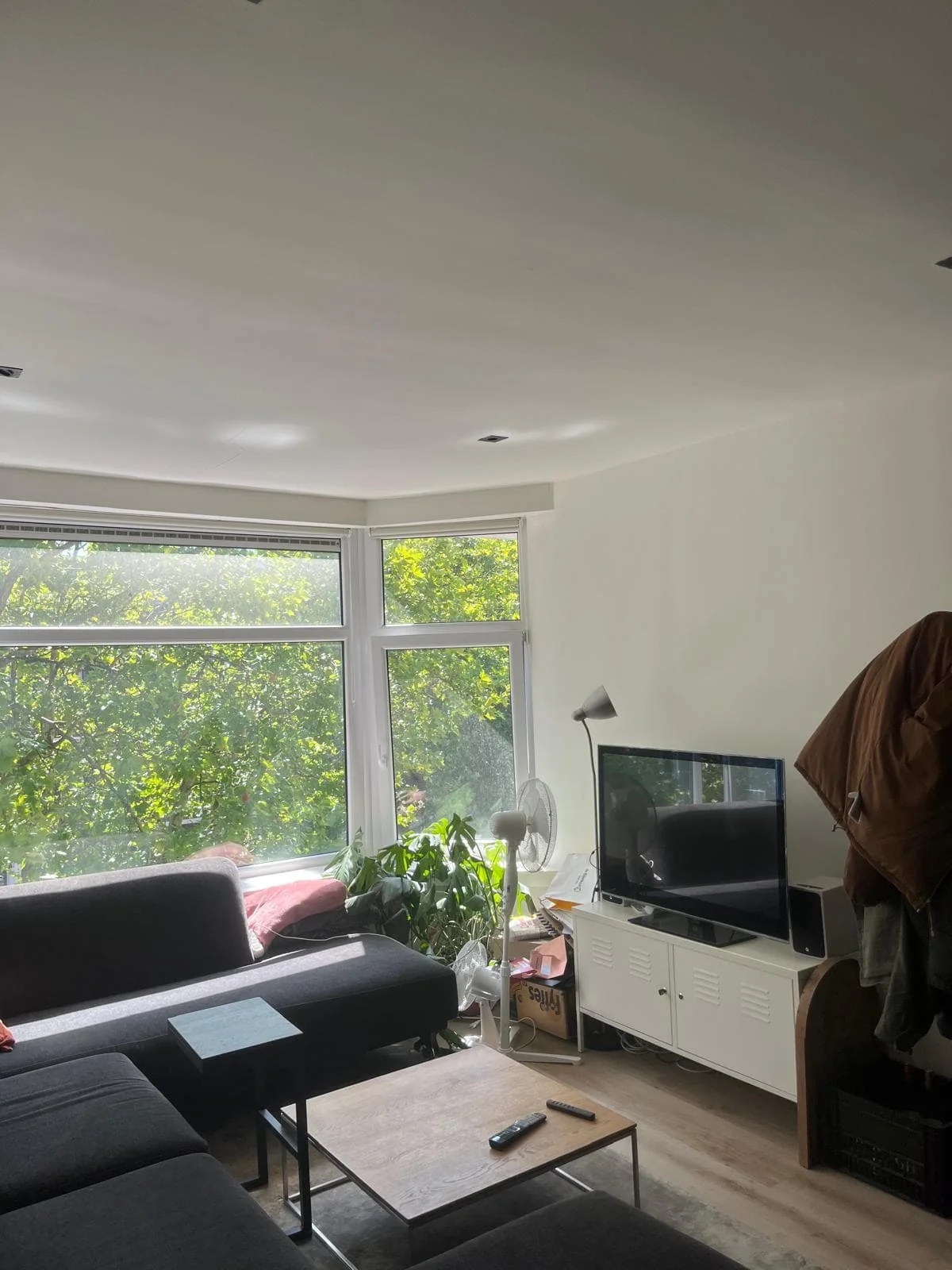 Foto van de Kamer gelegen aan de Mathenesserweg in Rotterdam