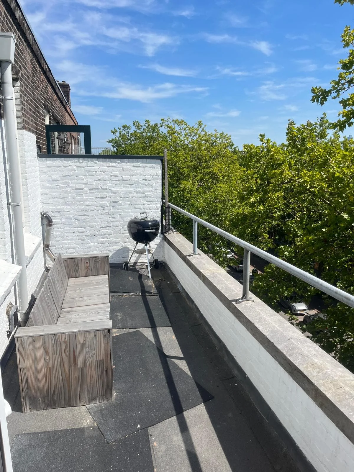 Foto van de Kamer gelegen aan de Mathenesserweg in Rotterdam