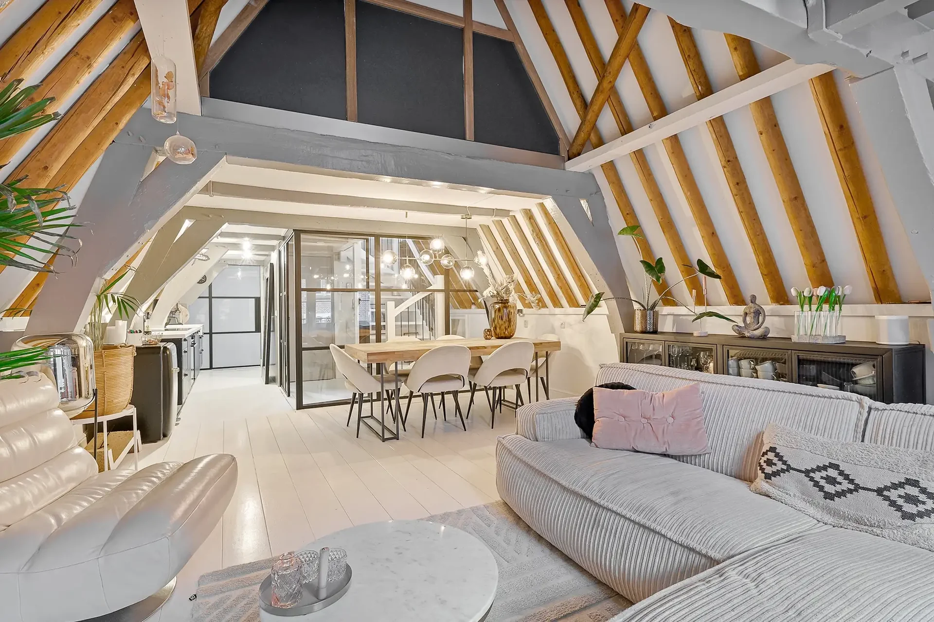 Foto van de Appartement gelegen aan de Beursstraat in Amsterdam