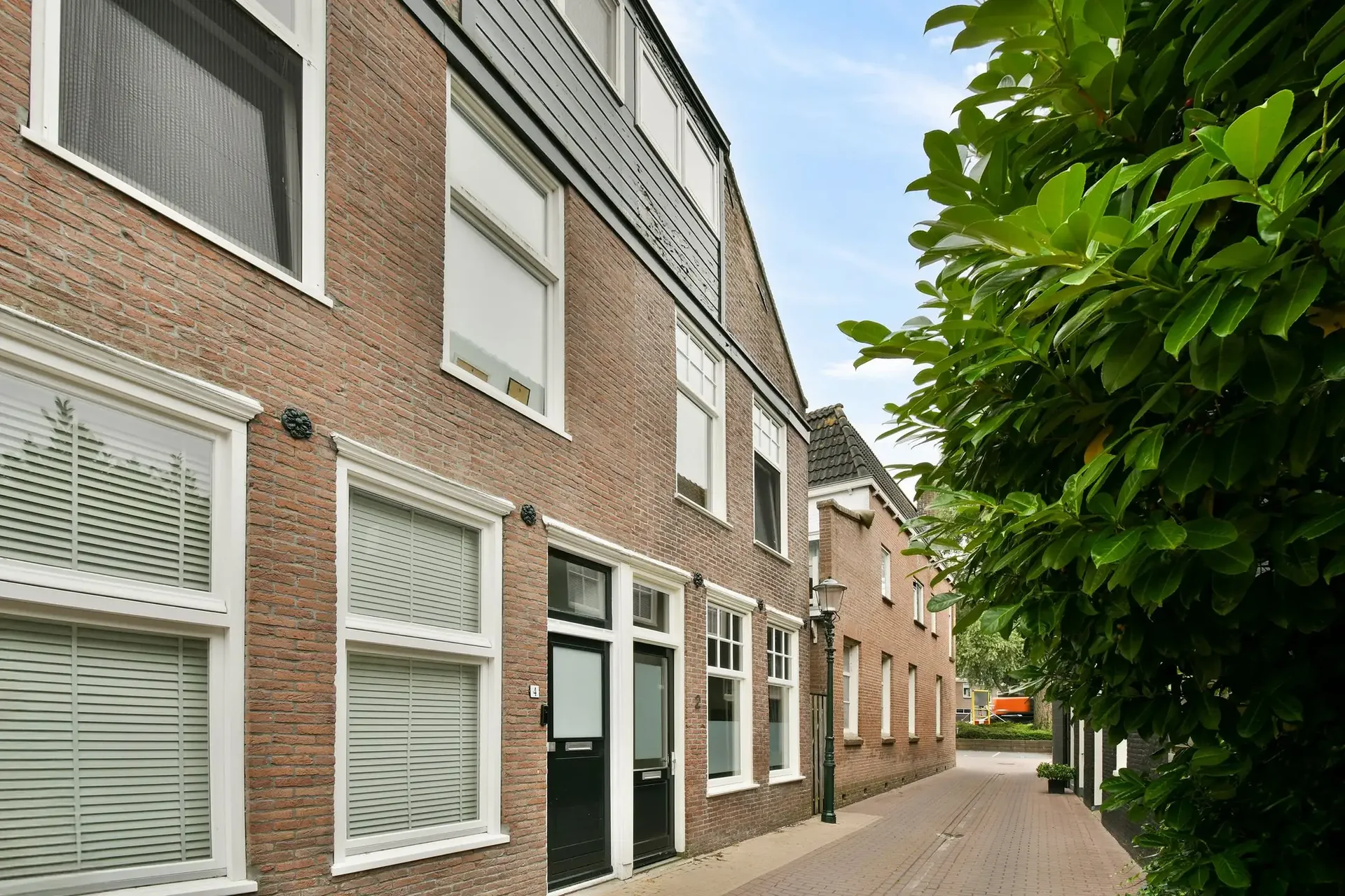 geblurde versie van de foto als achtergrond