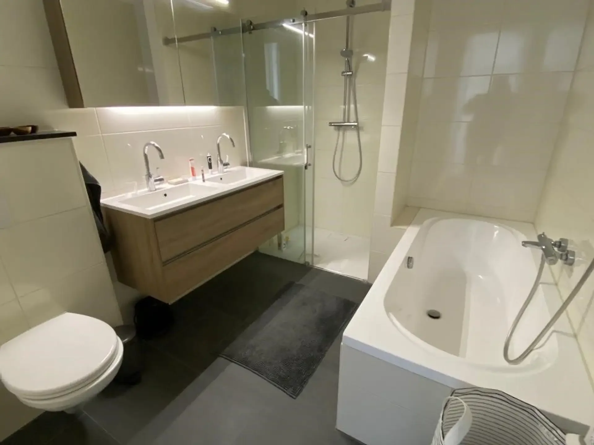 Foto van de Appartement gelegen aan de Henri Polaklaan in Amsterdam