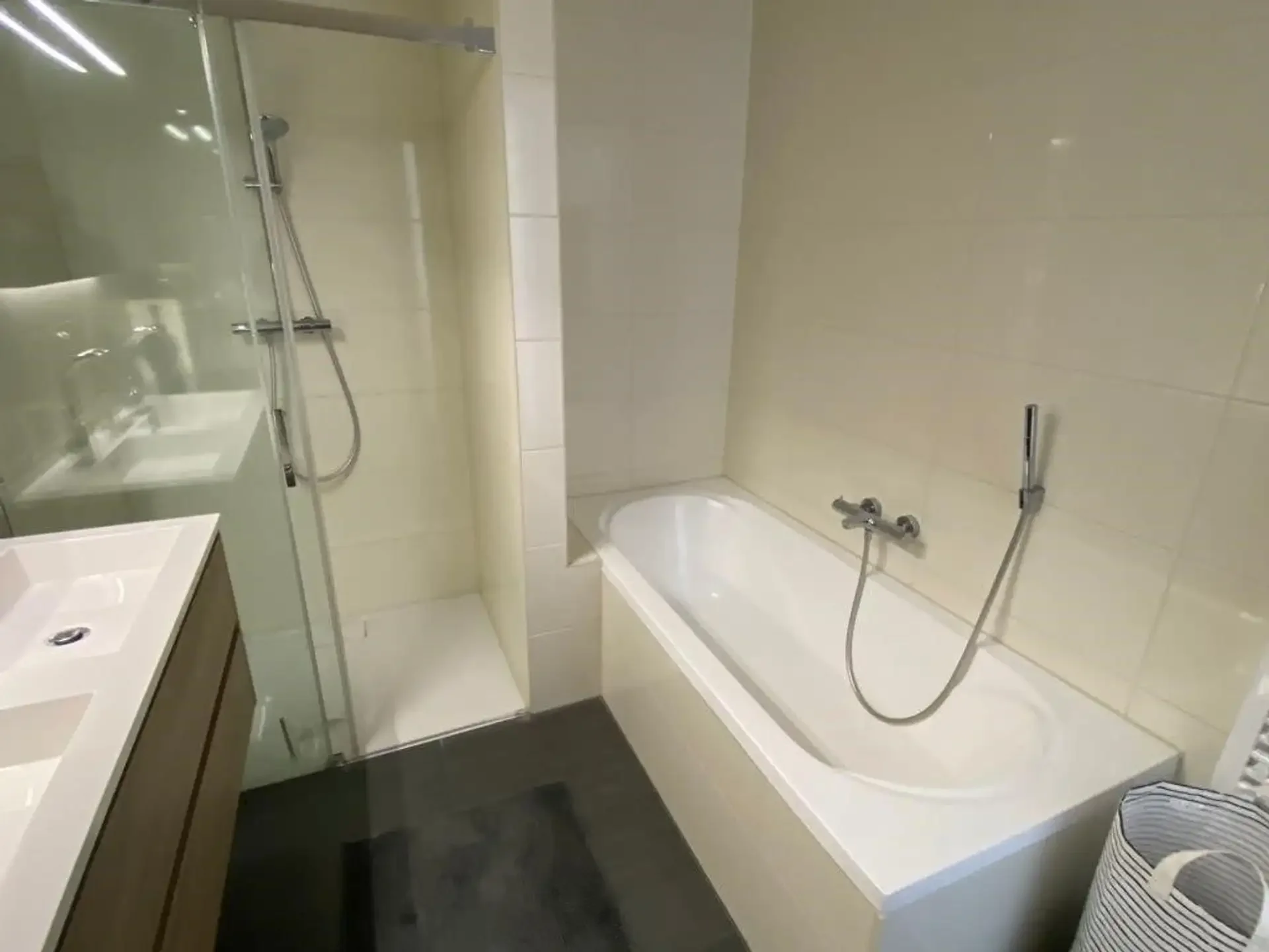 Foto van de Appartement gelegen aan de Henri Polaklaan in Amsterdam