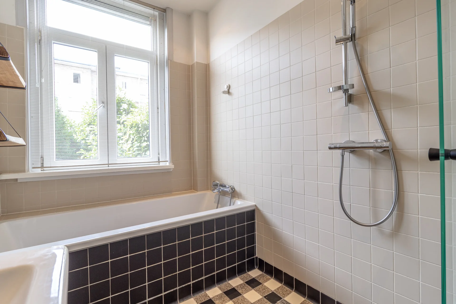 Foto van de Appartement gelegen aan de Admiraal De Ruijterweg in Amsterdam