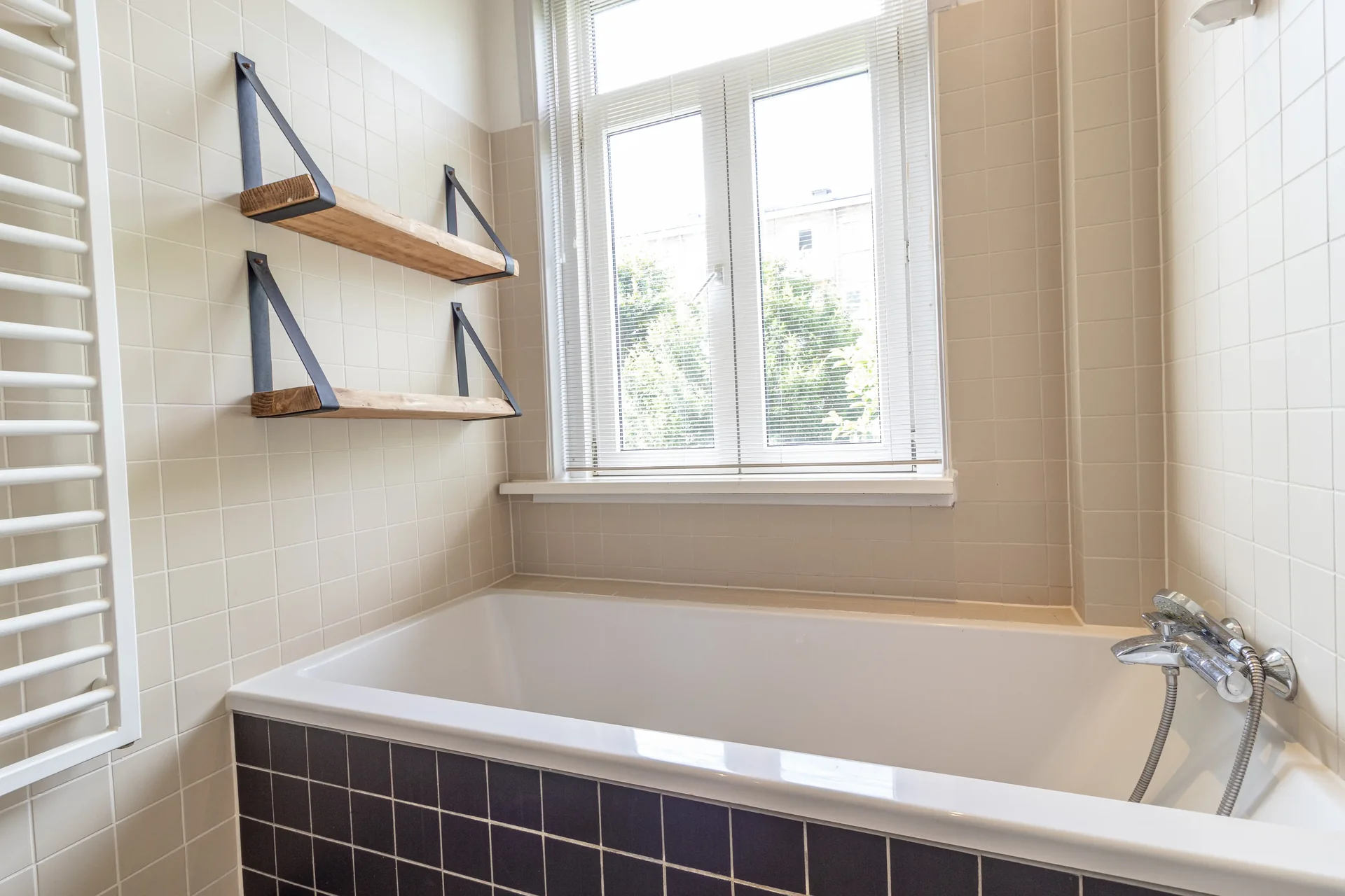 Foto van de Appartement gelegen aan de Admiraal De Ruijterweg in Amsterdam