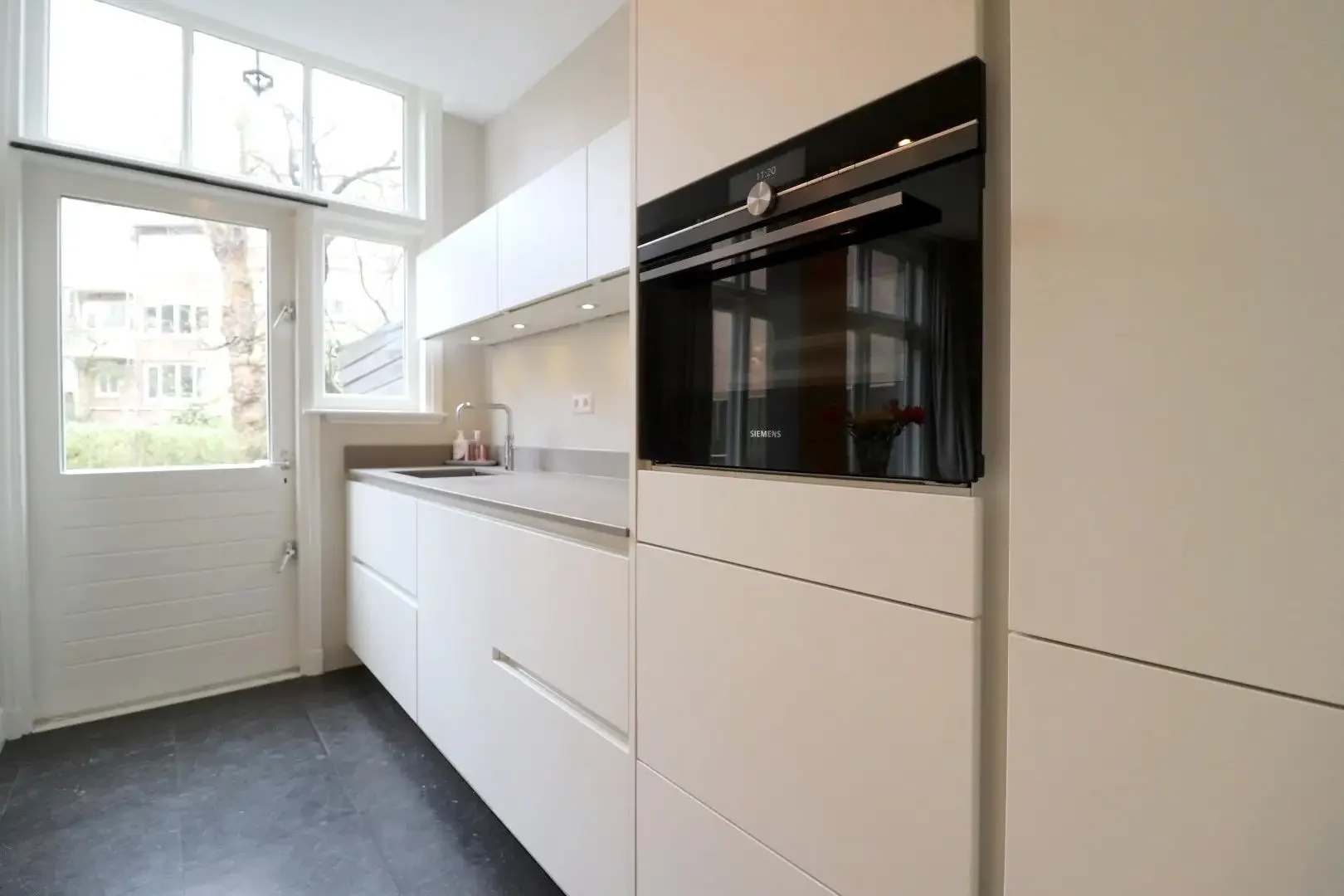 Foto van de Appartement gelegen aan de Graaf Florisstraat in Rotterdam
