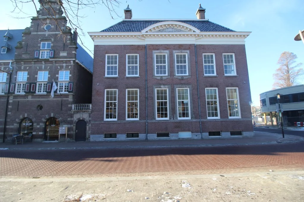geblurde versie van de foto als achtergrond