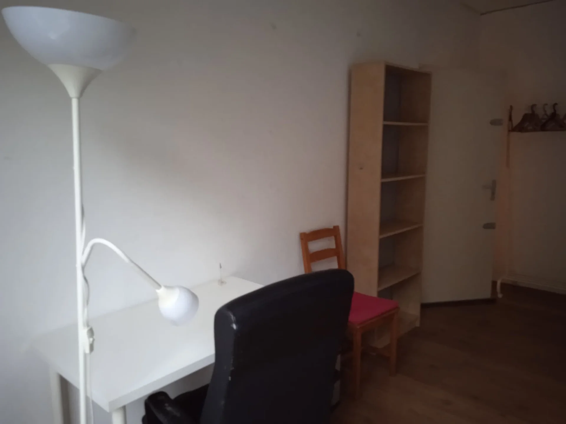 Foto van de Kamer gelegen aan de Mariniersweg in Rotterdam