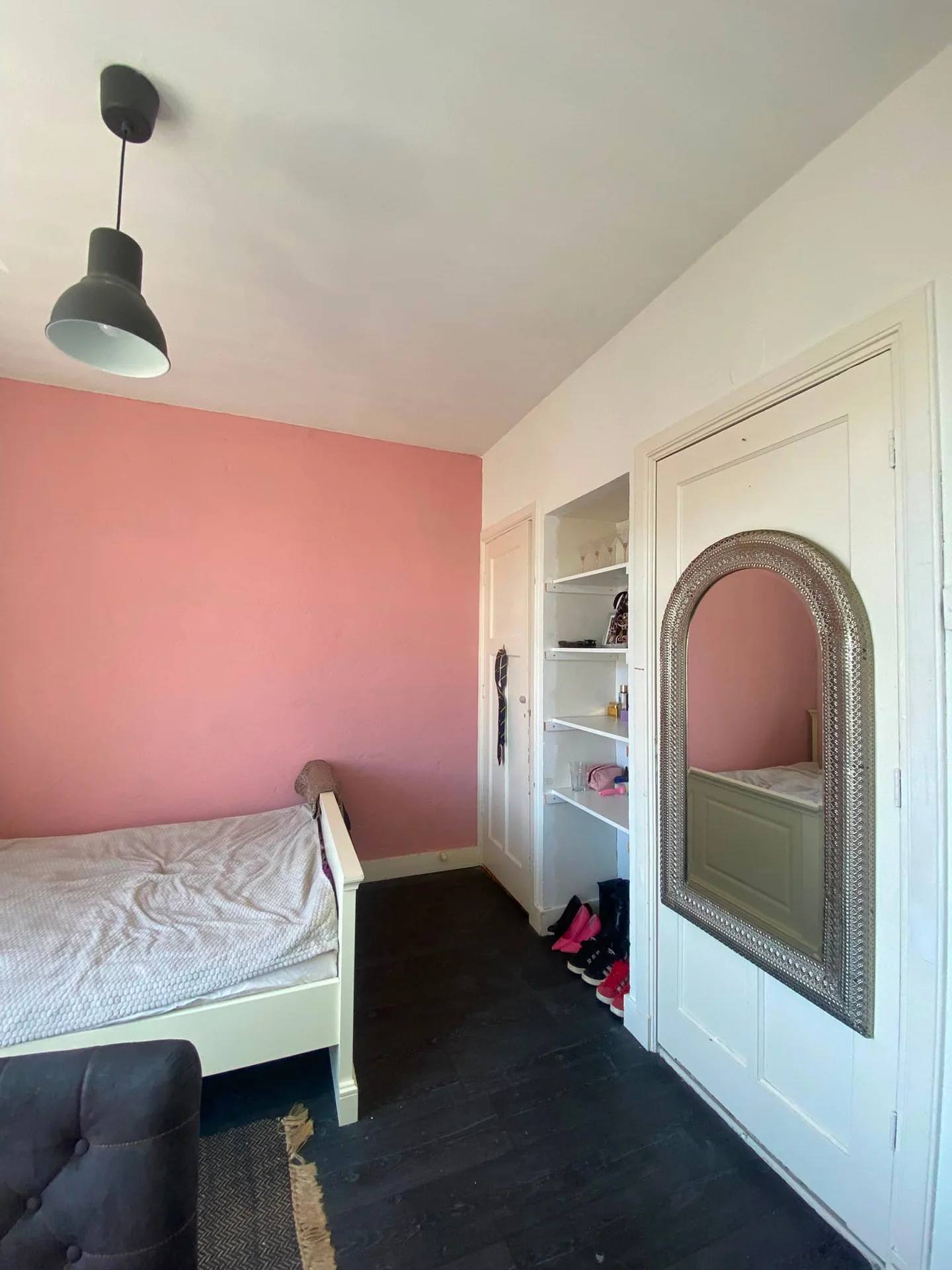 Foto van de Kamer gelegen aan de Dirk Hoogenraadstraat in Den Haag