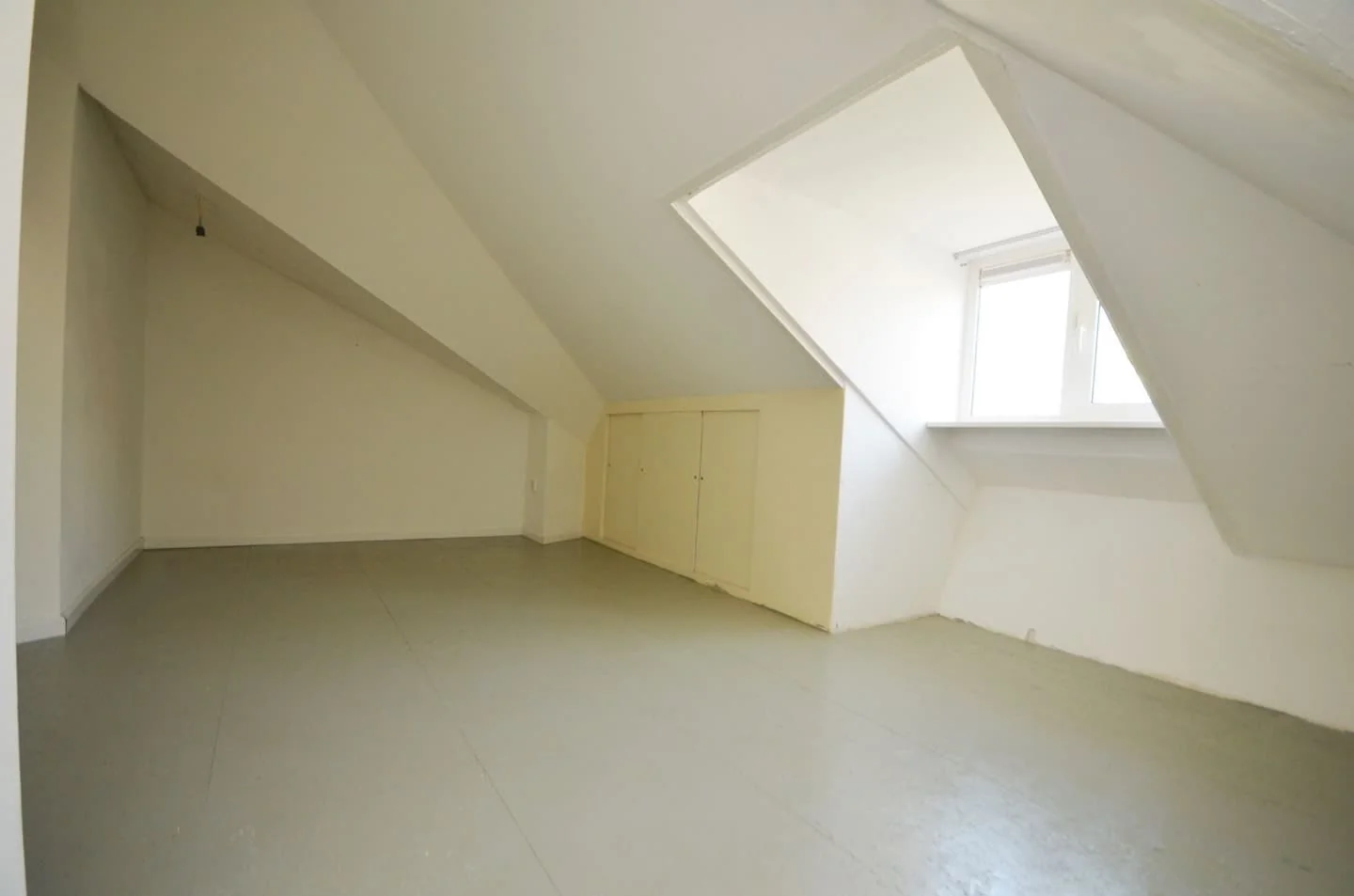 Foto van de Kamer gelegen aan de Rederijkerstraat in Den Haag