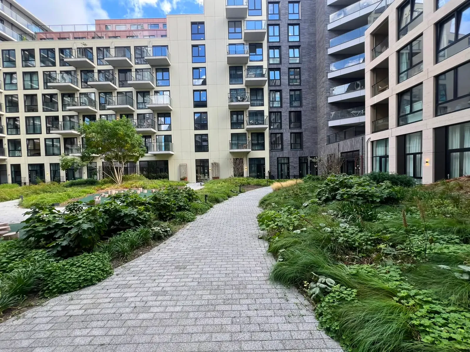 Foto van de Appartement gelegen aan de Mies van der Rohestraat in Hoofddorp