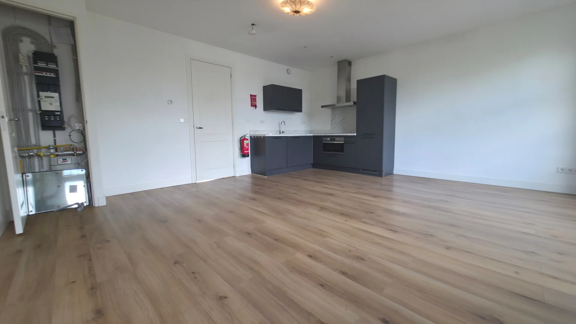 Foto van de Appartement gelegen aan de Mathenesserweg in Rotterdam