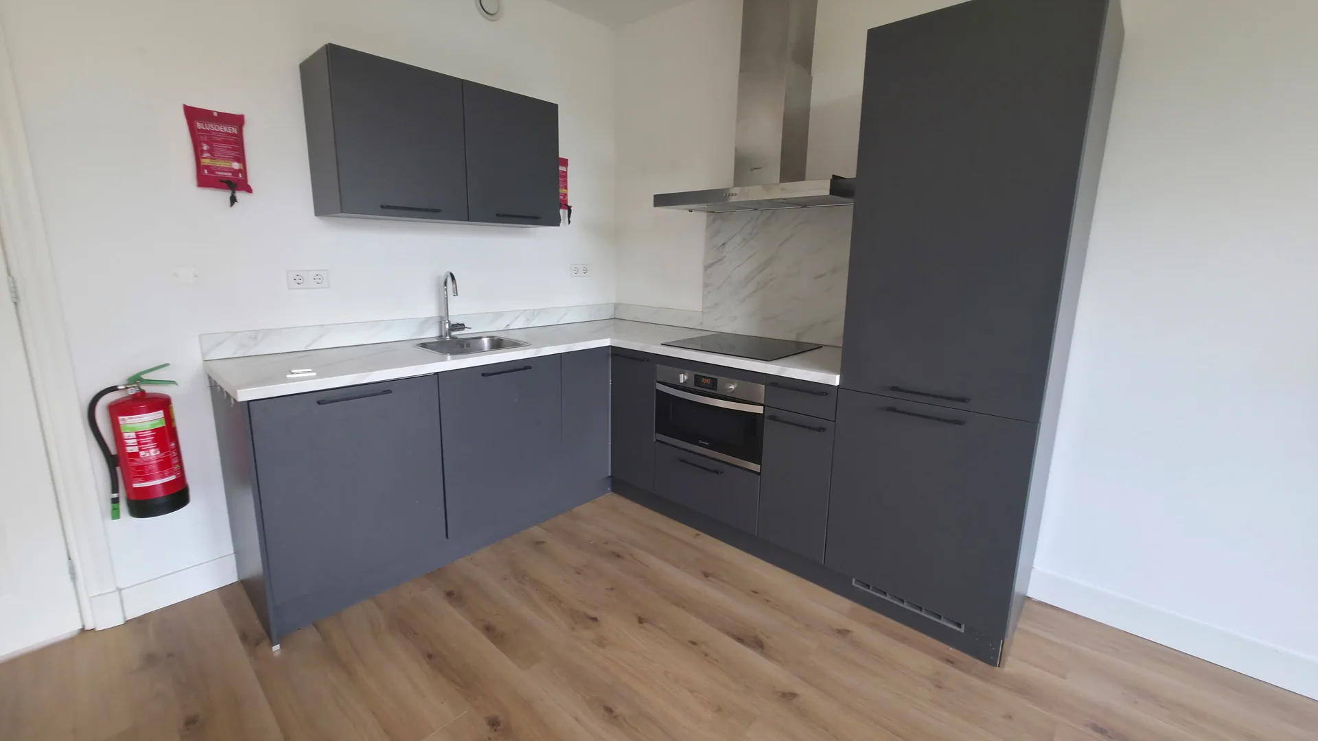 Foto van de Appartement gelegen aan de Mathenesserweg in Rotterdam