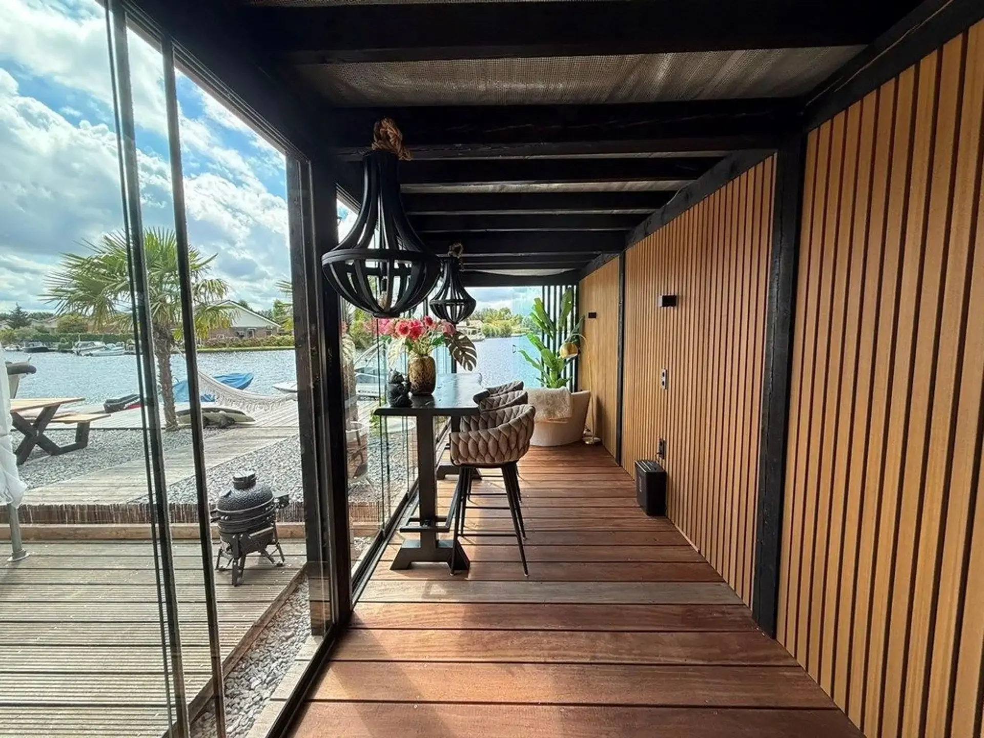 Foto van de Appartement gelegen aan de Vinkenkade in Vinkeveen