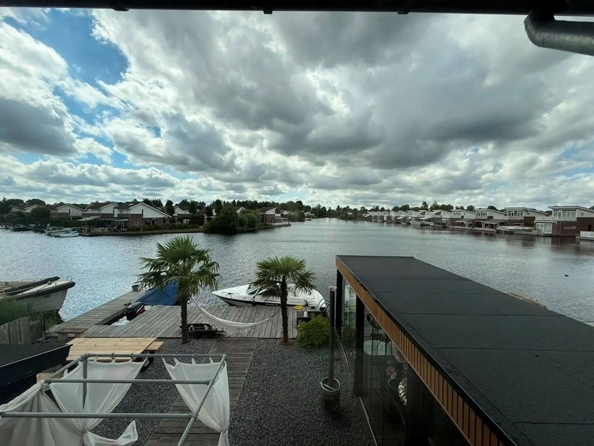 Foto van de Appartement gelegen aan de Vinkenkade in Vinkeveen