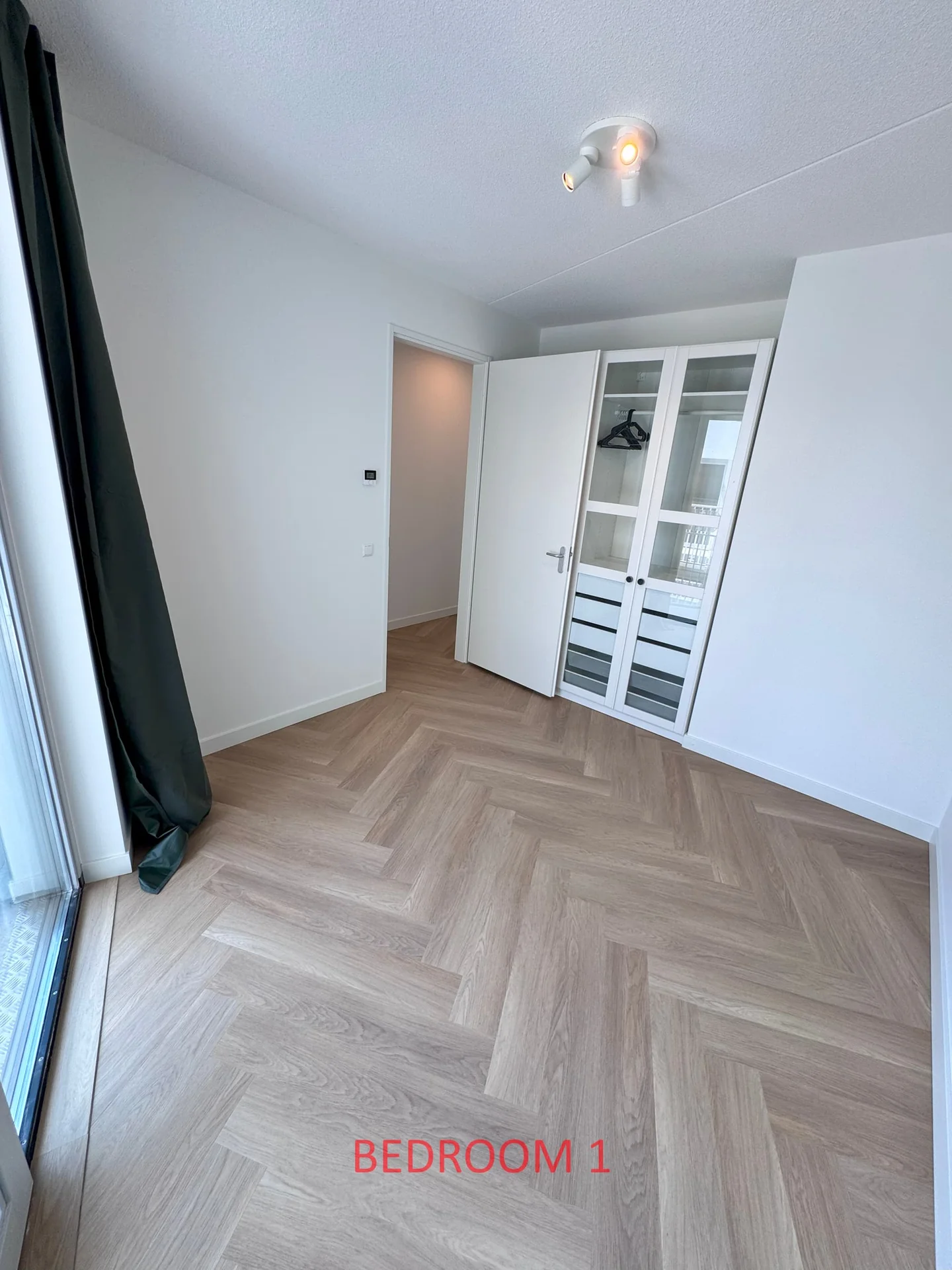 Foto van de Appartement gelegen aan de Lutonhof in Amsterdam