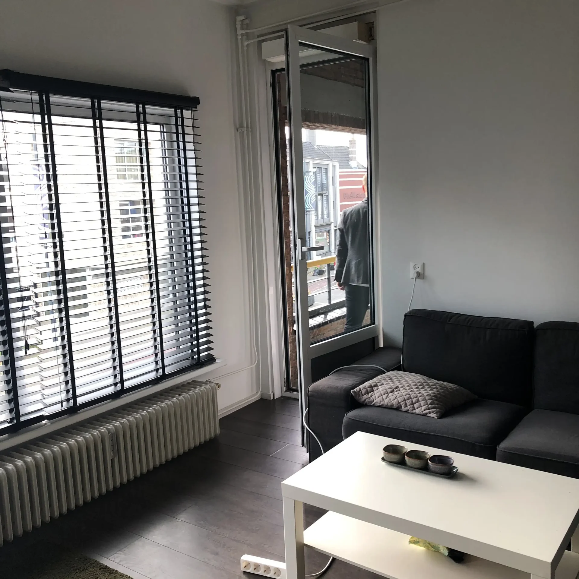 geblurde versie van de foto als achtergrond