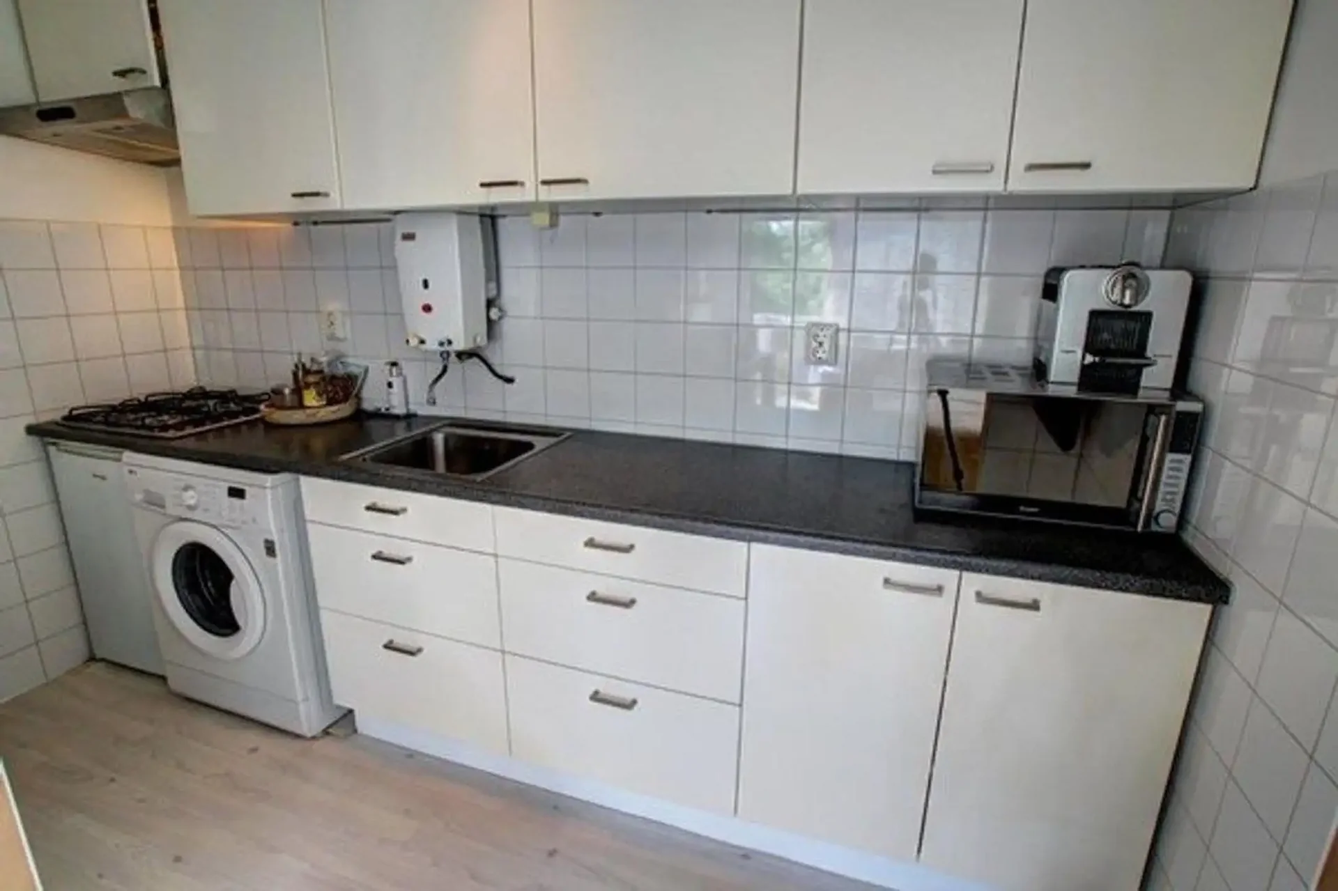 geblurde versie van de foto als achtergrond