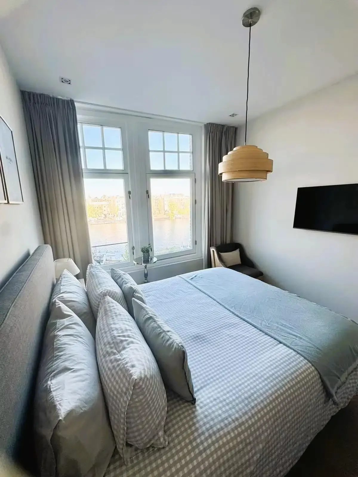 Foto van de Appartement gelegen aan de Weesperzijde in Amsterdam
