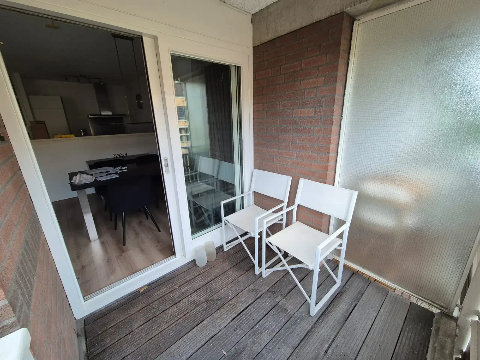 geblurde versie van de foto als achtergrond