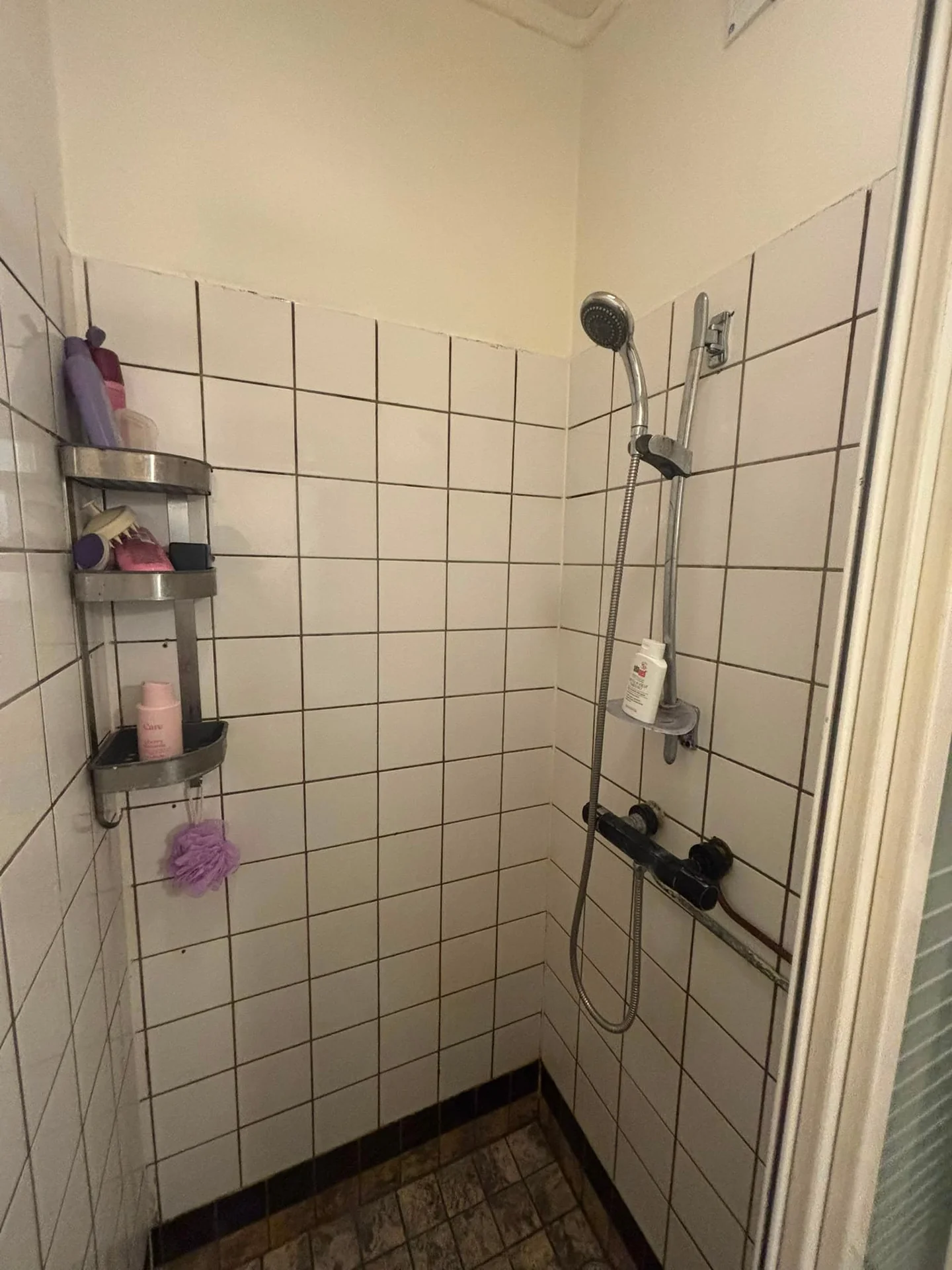 Foto van de Kamer gelegen aan de Spaarnestraat in Den Haag