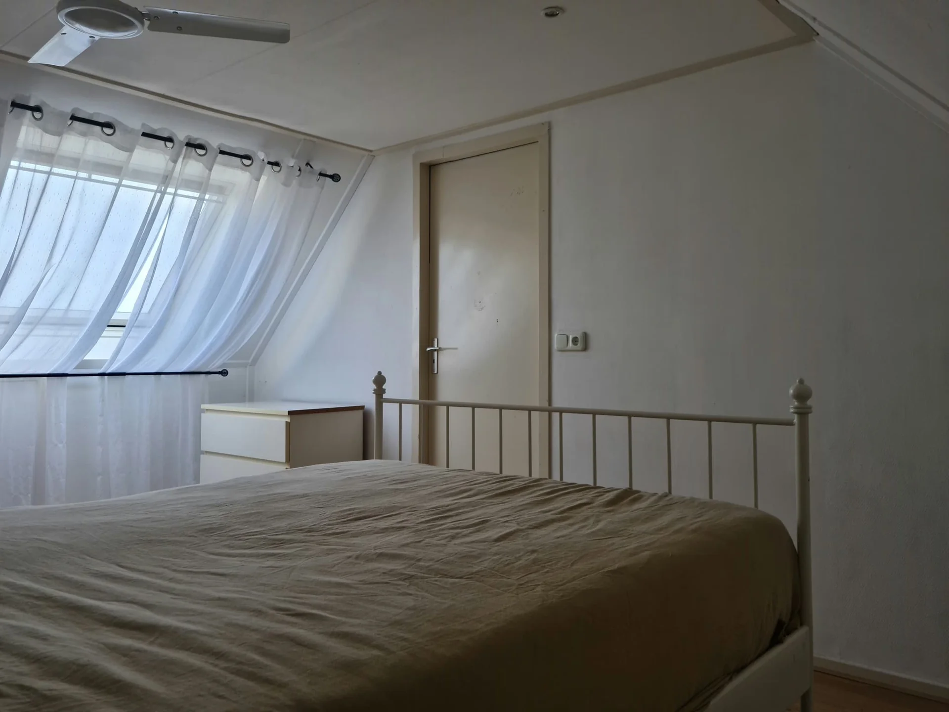 Foto van de Kamer gelegen aan de Mondriaanlaan in Lopik