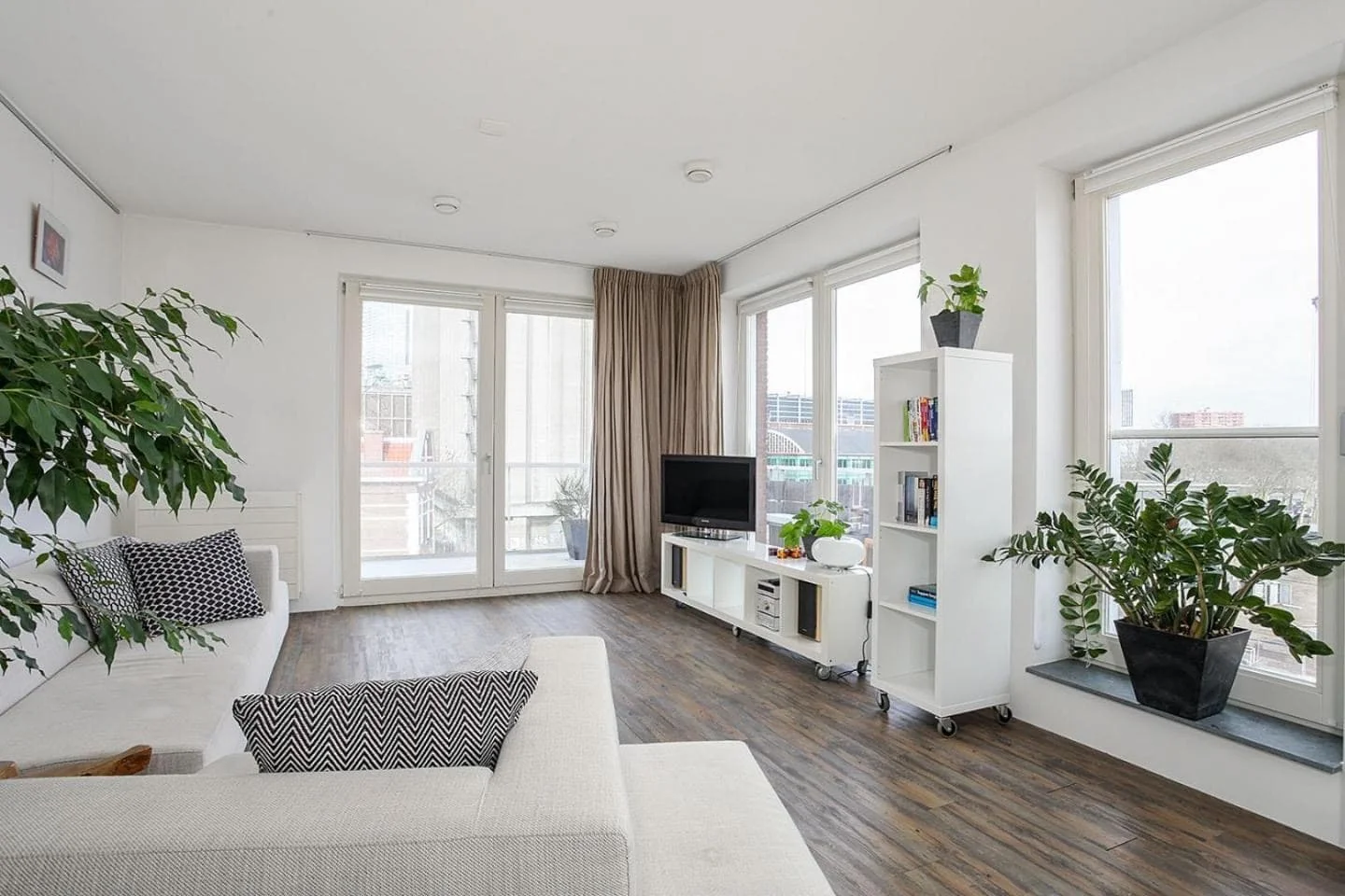 Foto van de Kamer gelegen aan de Maashavenstraat in Rotterdam
