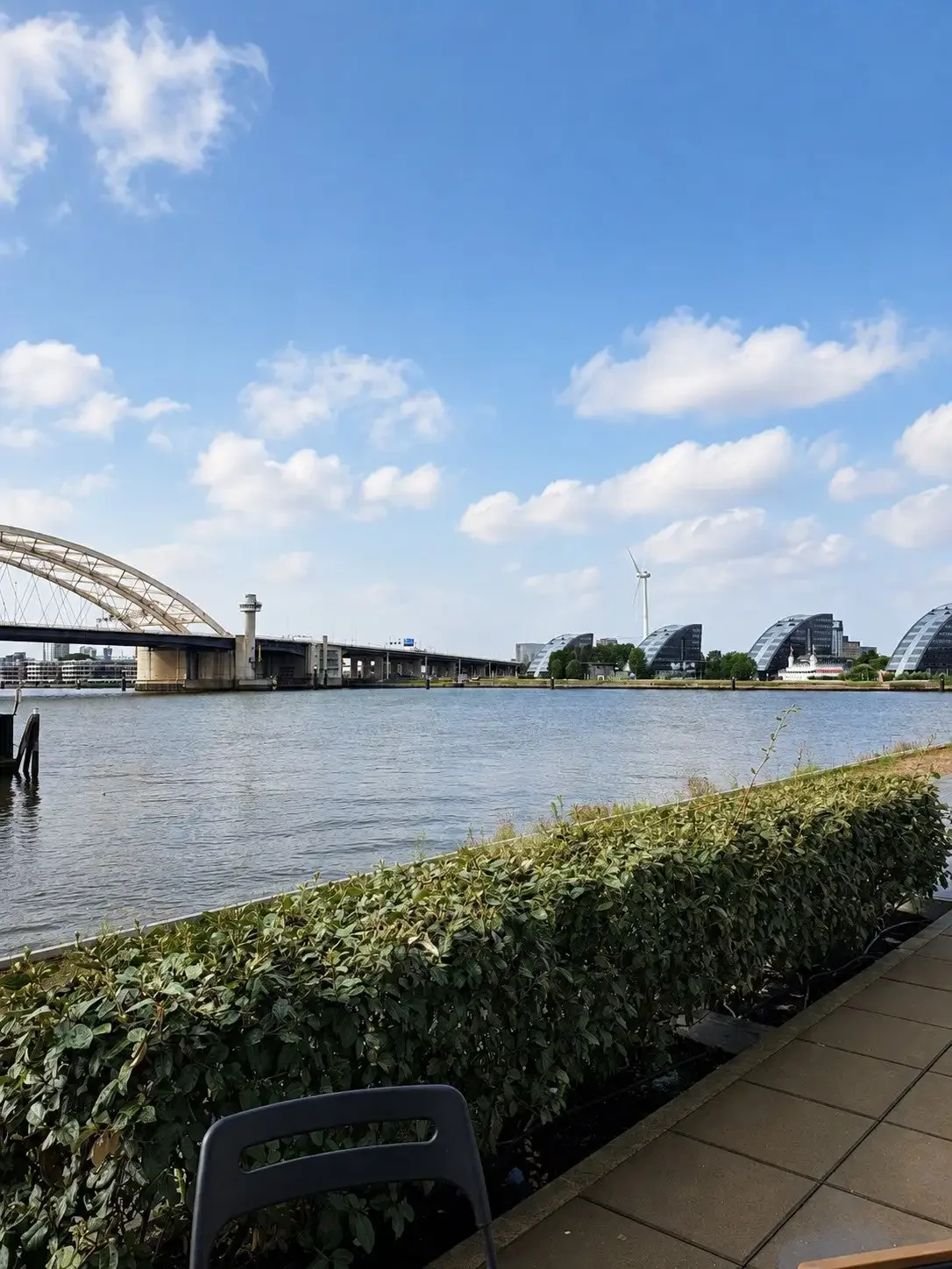 Foto van de Appartement gelegen aan de Pampuskade in Rotterdam