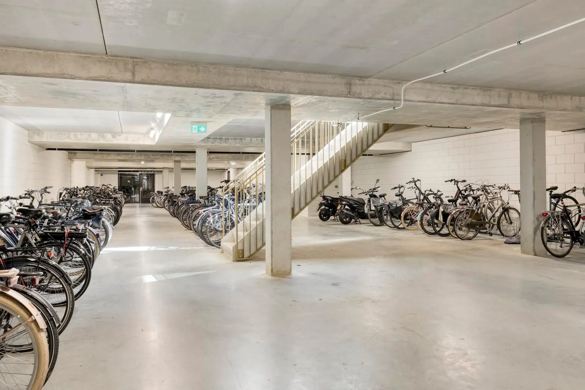 Foto van de Appartement gelegen aan de Pampuskade in Rotterdam